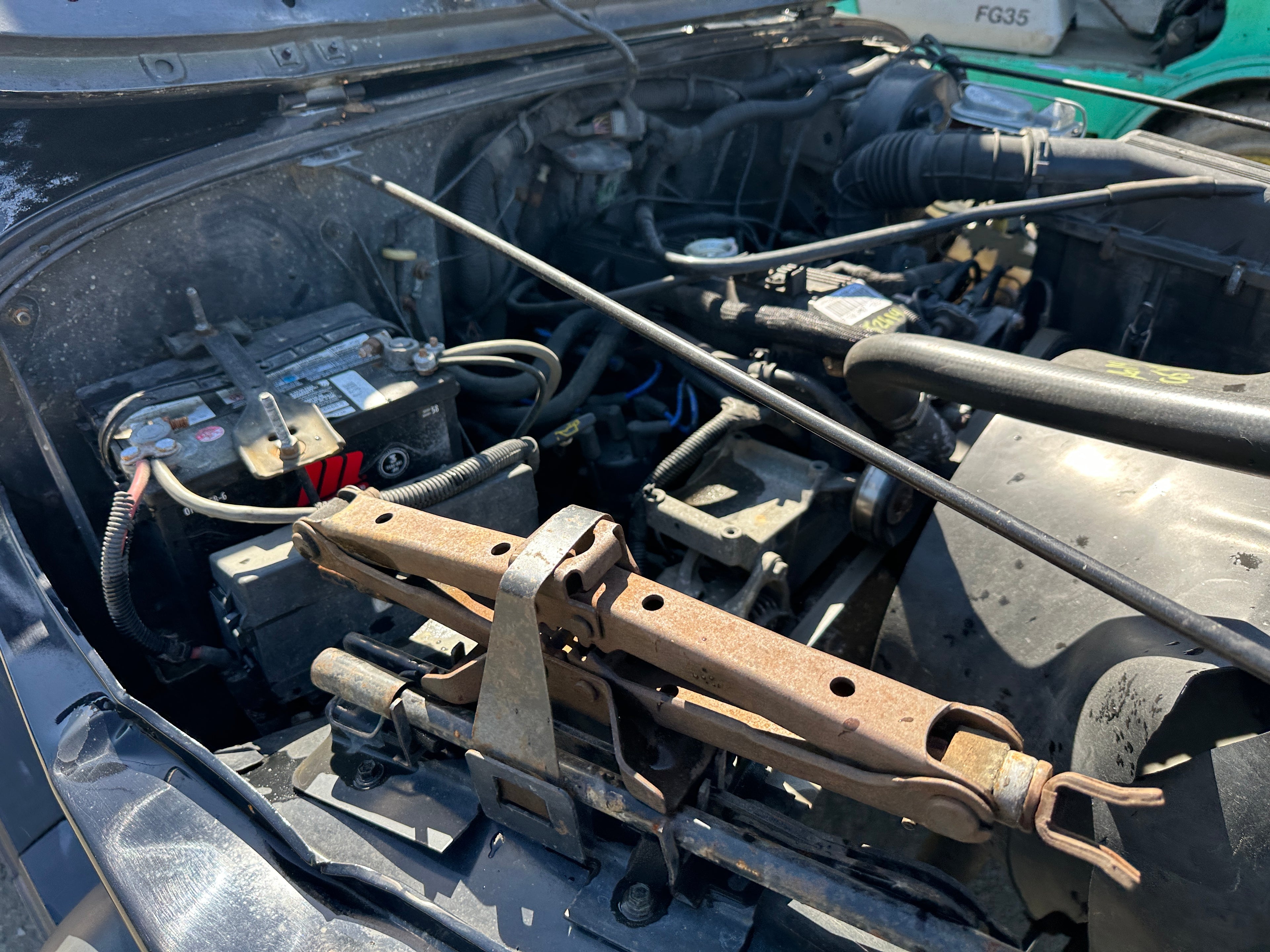 1995 Jeep Wrangler YJ Rio Grande 2.5 – J2614