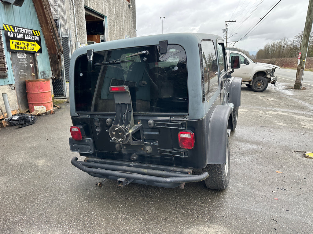 2001 Jeep Wrangler TJ 4.0 – J2521