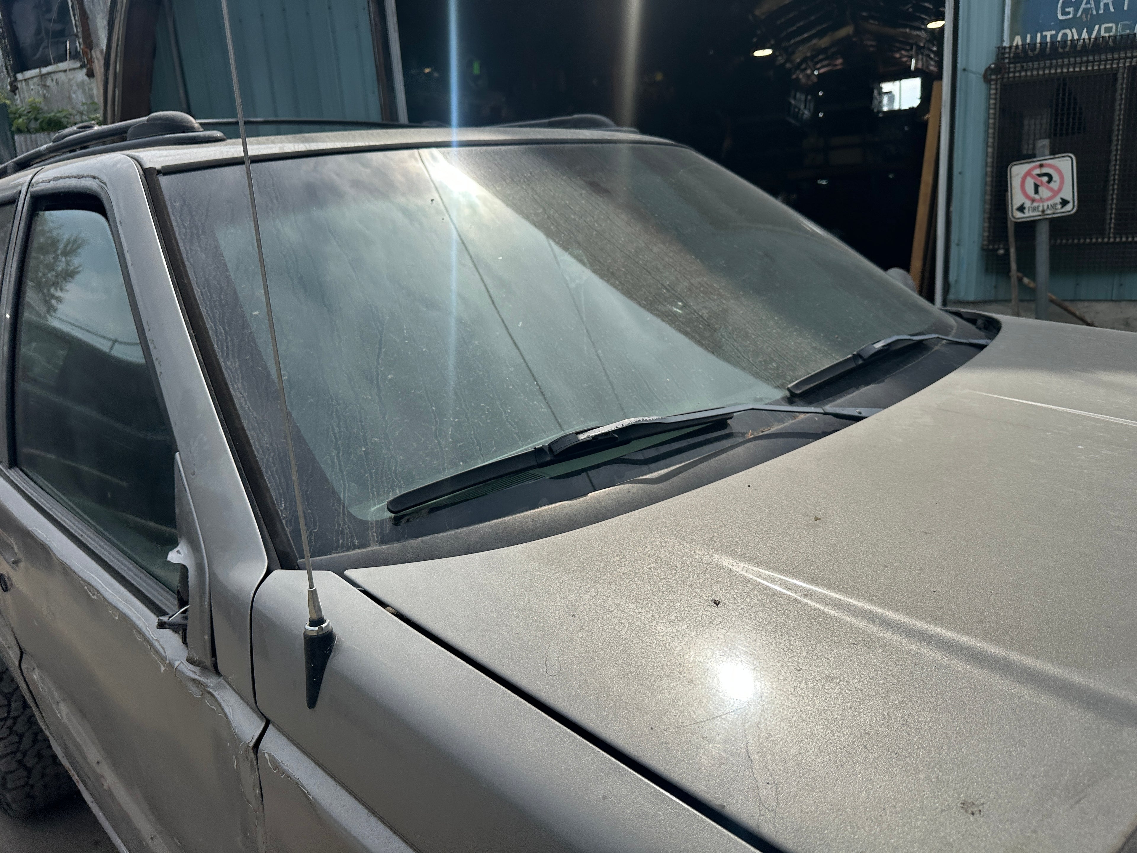 1998 Jeep Grand Cherokee ZJ 5.9 – J2537