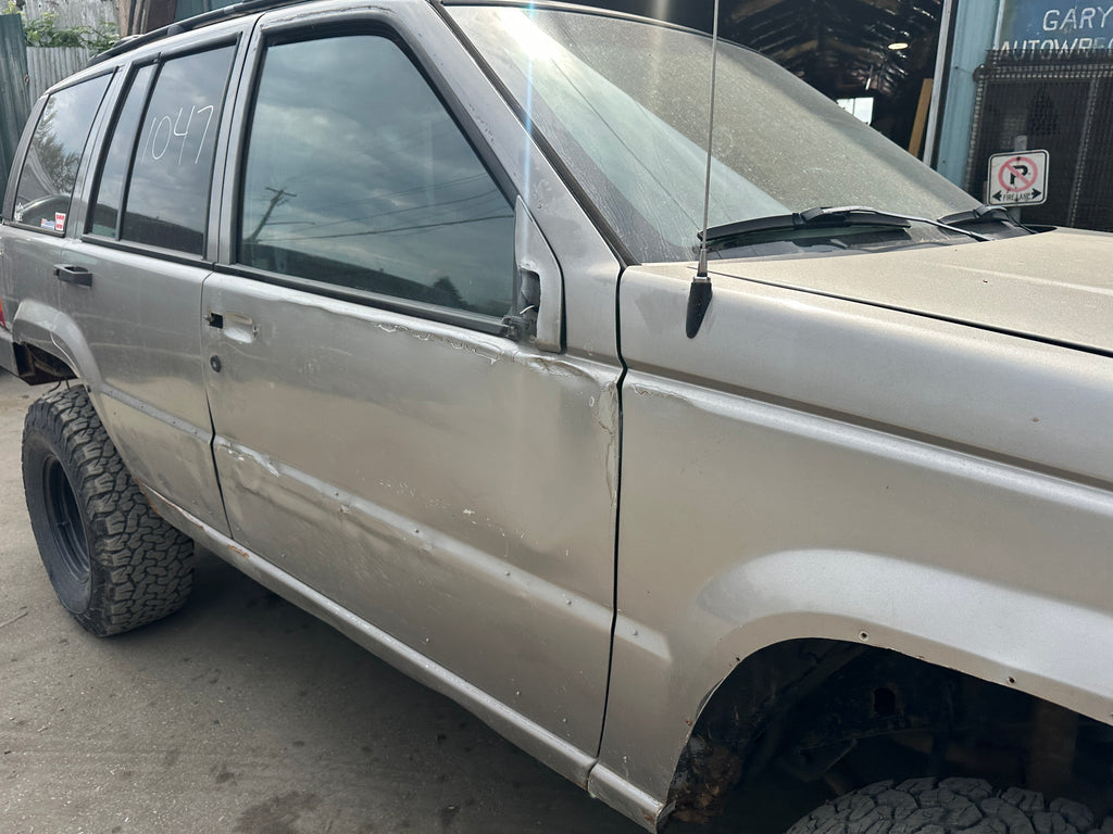 1998 Jeep Grand Cherokee ZJ 5.9 – J2537