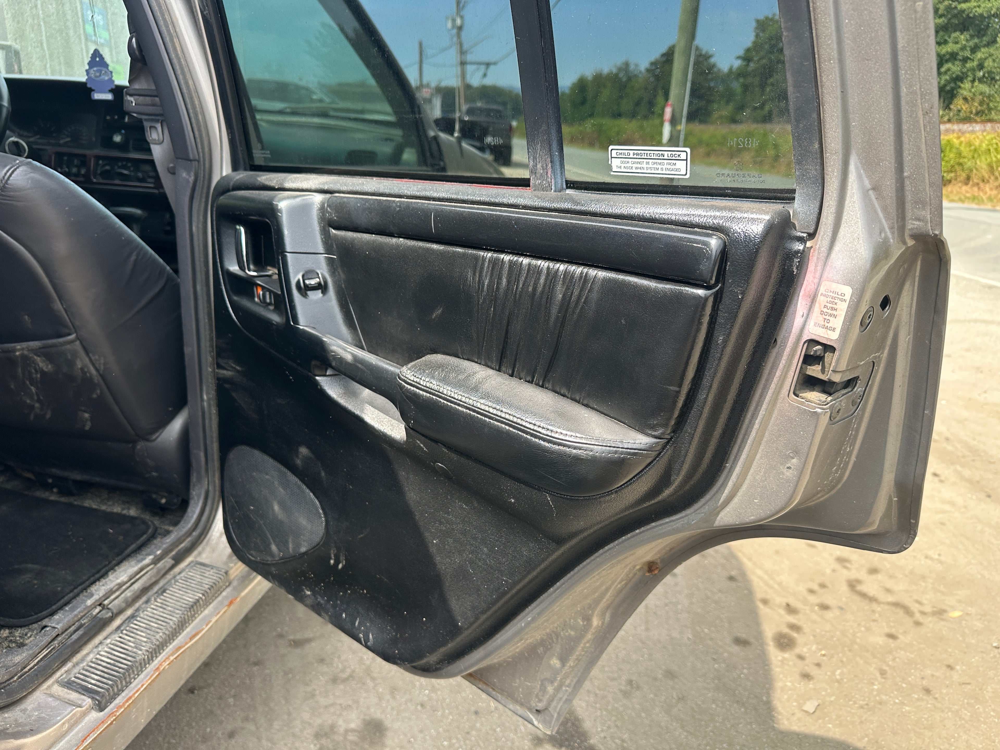 1998 Jeep Grand Cherokee ZJ 5.9 – J2537