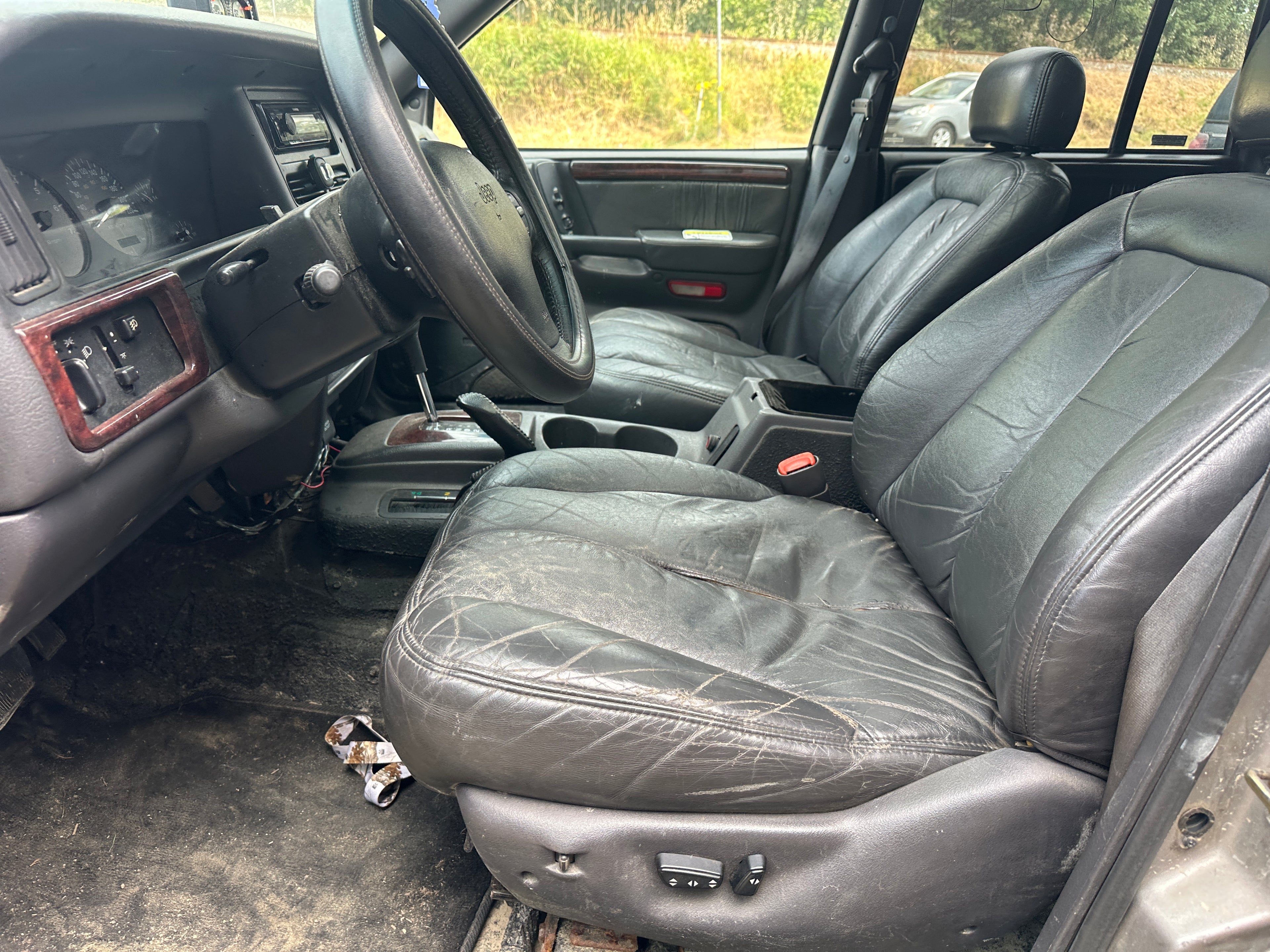 1998 Jeep Grand Cherokee ZJ 5.9 – J2537