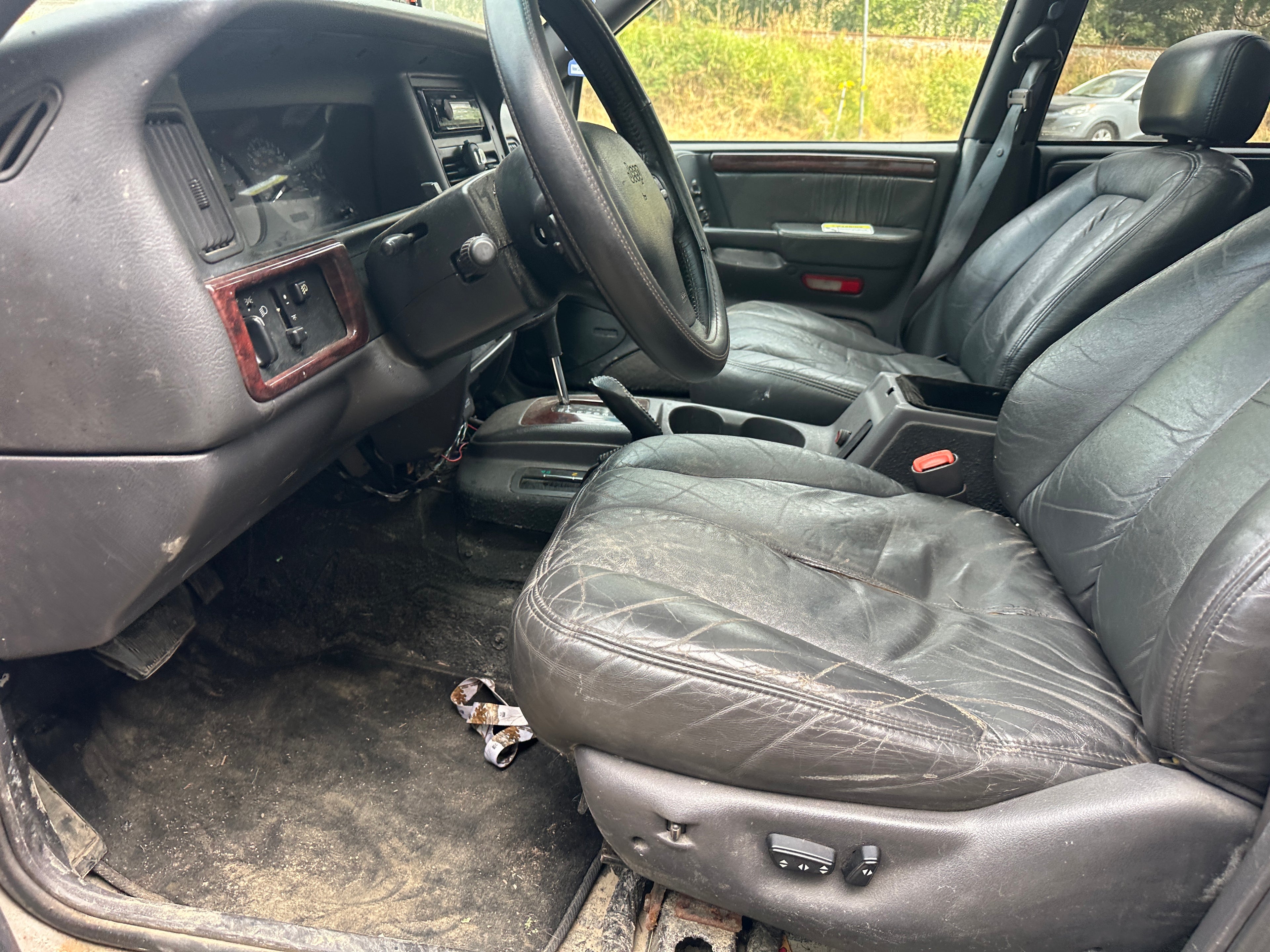 1998 Jeep Grand Cherokee ZJ 5.9 – J2537