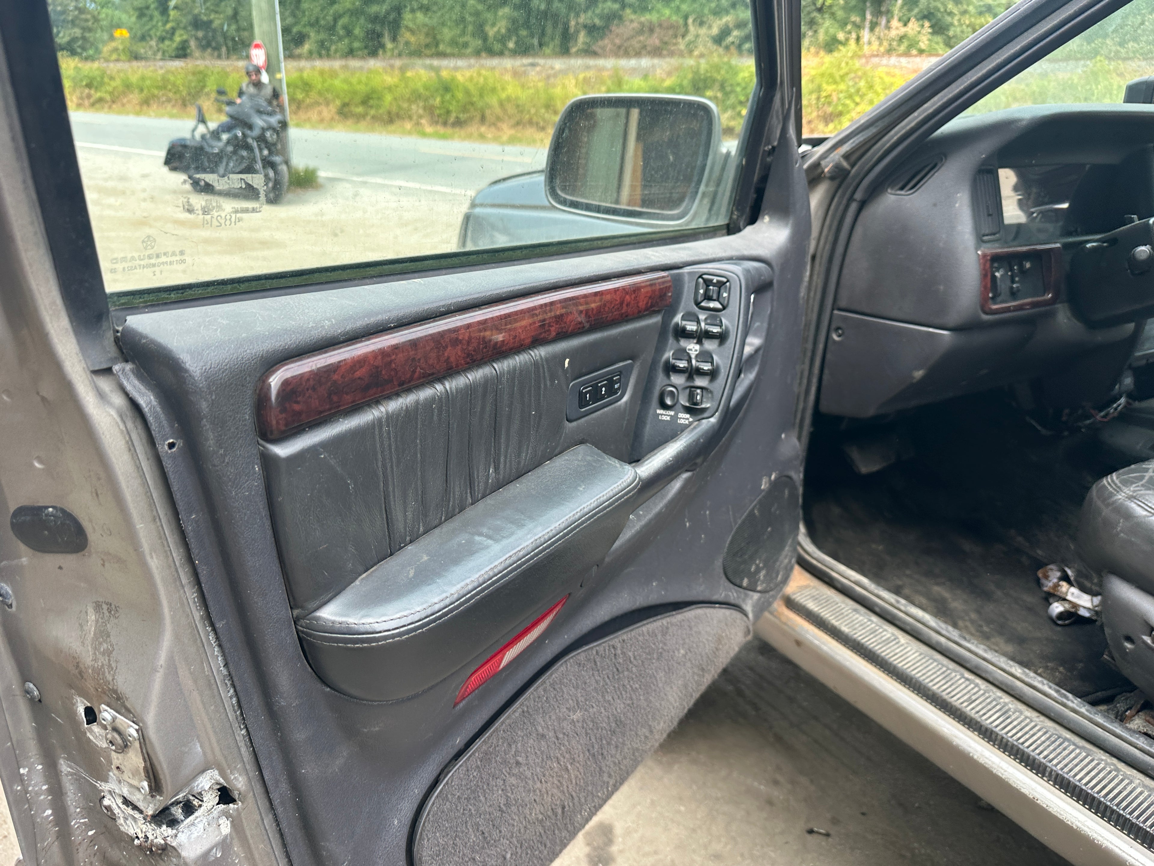 1998 Jeep Grand Cherokee ZJ 5.9 – J2537