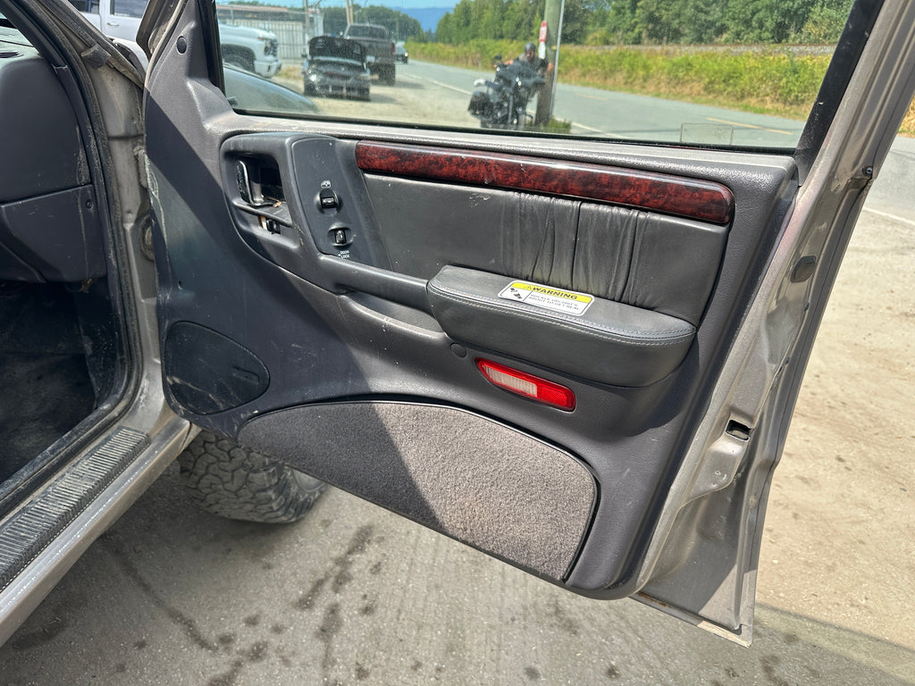 1998 Jeep Grand Cherokee ZJ 5.9 – J2537