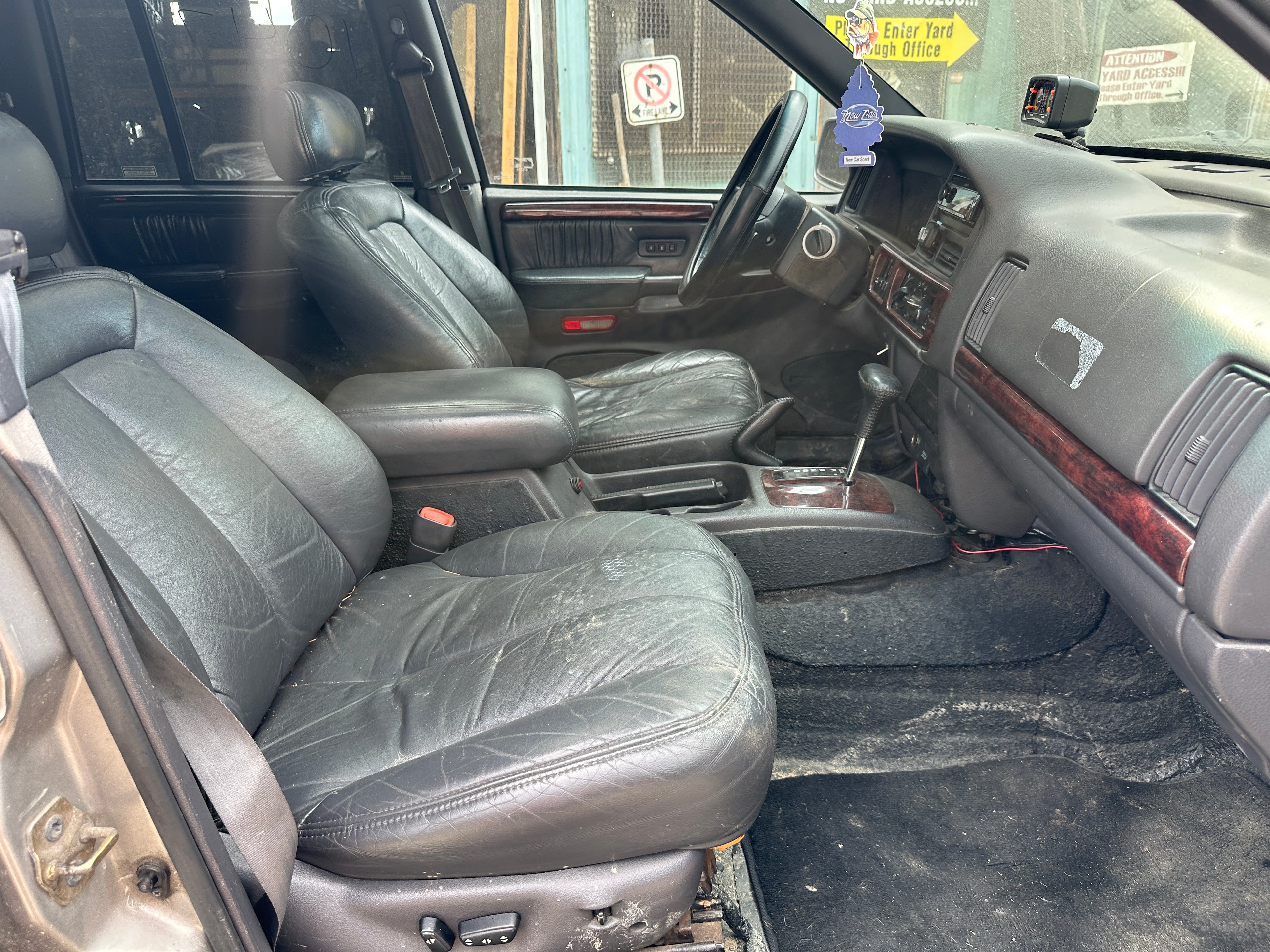1998 Jeep Grand Cherokee ZJ 5.9 – J2537
