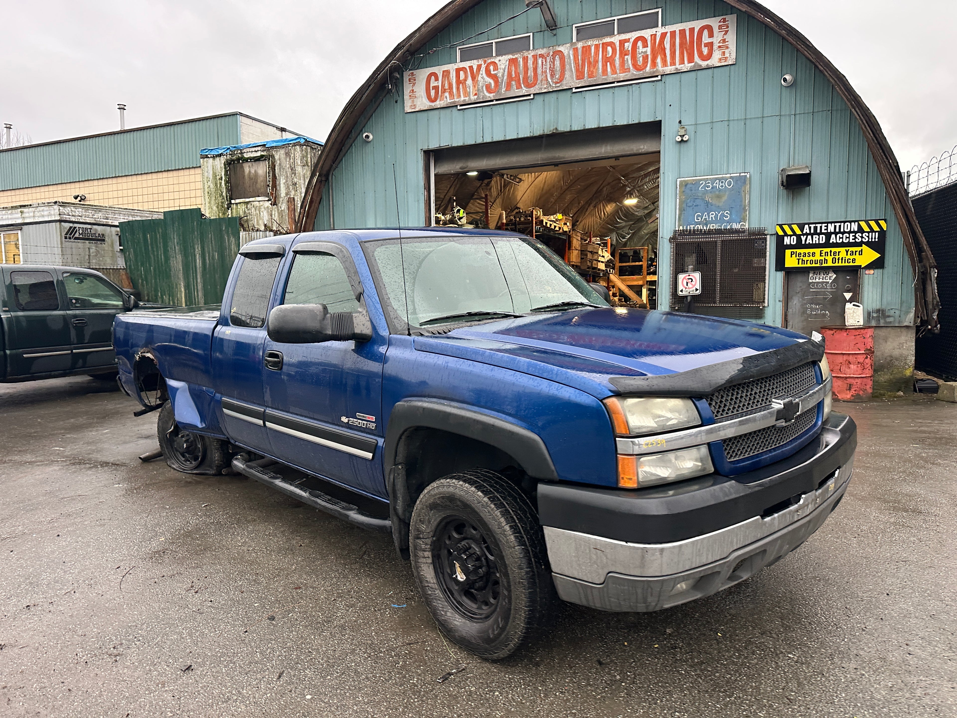 2004 Chevrolet Silverado C2500HD 6.6 LLY Duramax – C2539