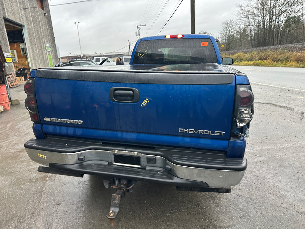 2004 Chevrolet Silverado C2500HD 6.6 LLY Duramax – C2539