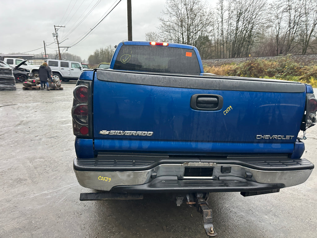 2004 Chevrolet Silverado C2500HD 6.6 LLY Duramax – C2539