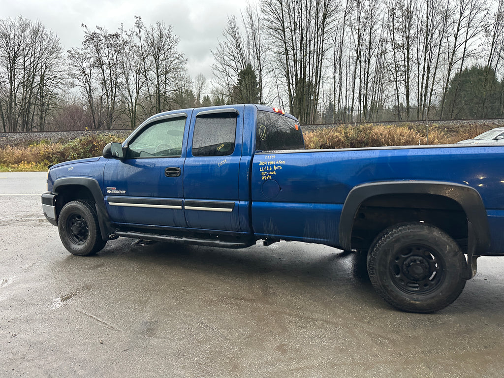 2004 Chevrolet Silverado C2500HD 6.6 LLY Duramax – C2539