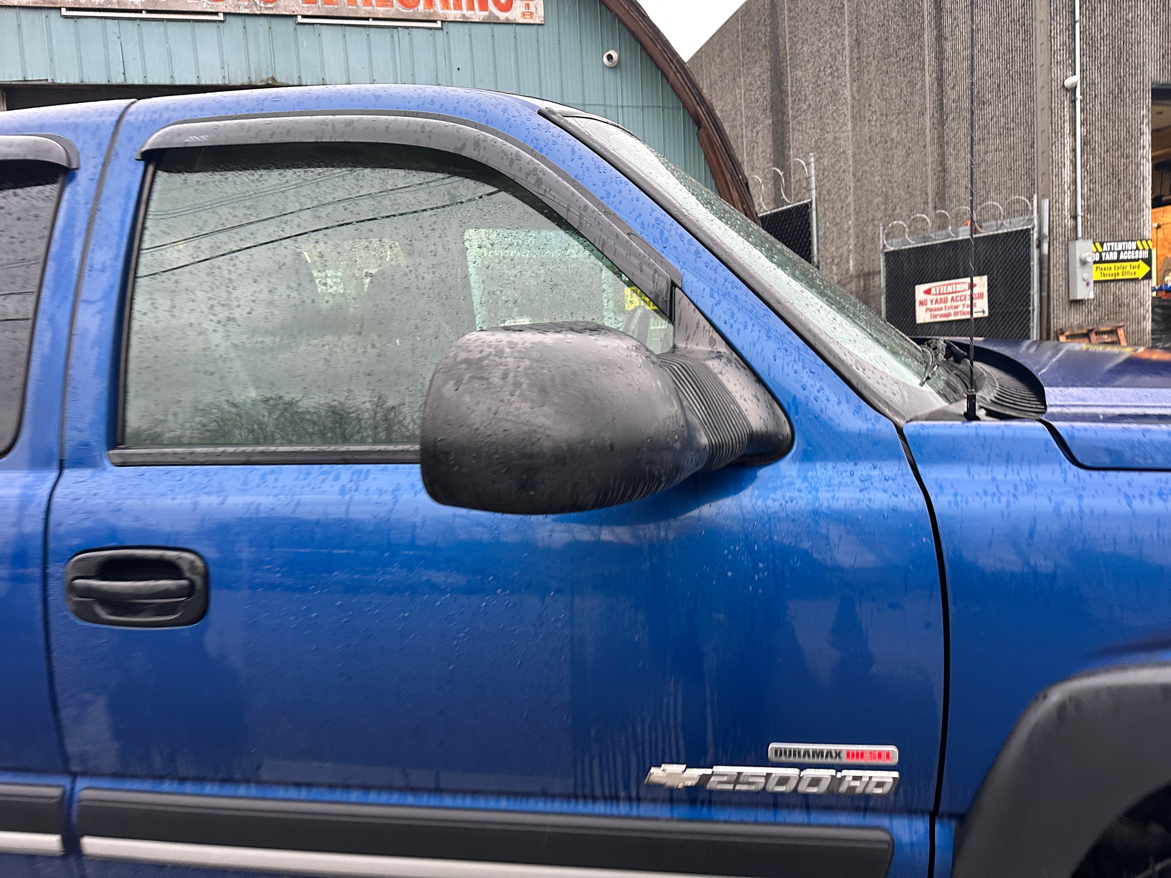 2004 Chevrolet Silverado C2500HD 6.6 LLY Duramax – C2539