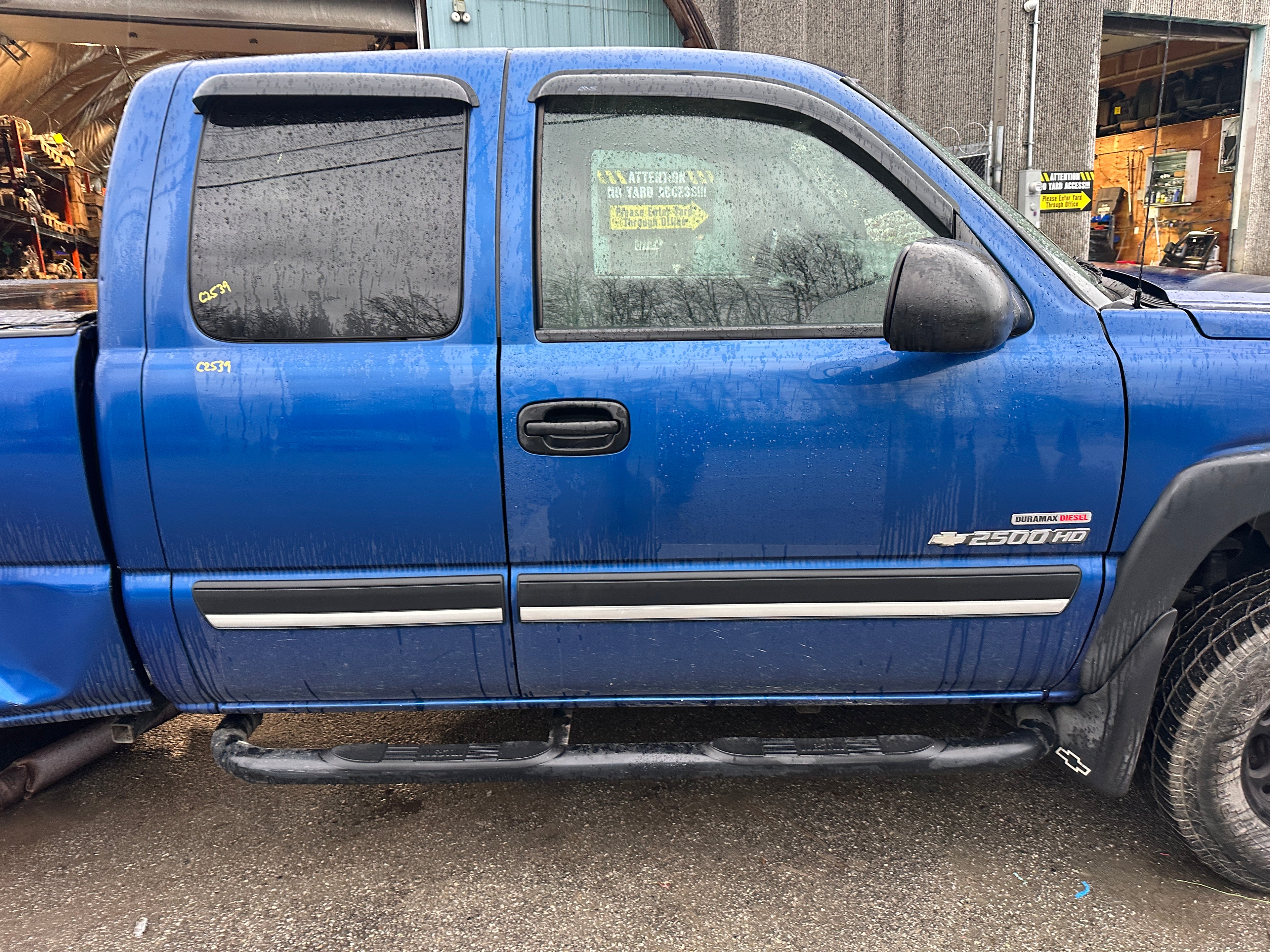 2004 Chevrolet Silverado C2500HD 6.6 LLY Duramax – C2539