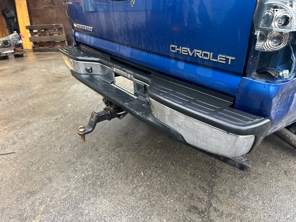 2004 Chevrolet Silverado C2500HD 6.6 LLY Duramax – C2539