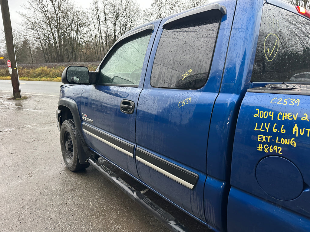 2004 Chevrolet Silverado C2500HD 6.6 LLY Duramax – C2539