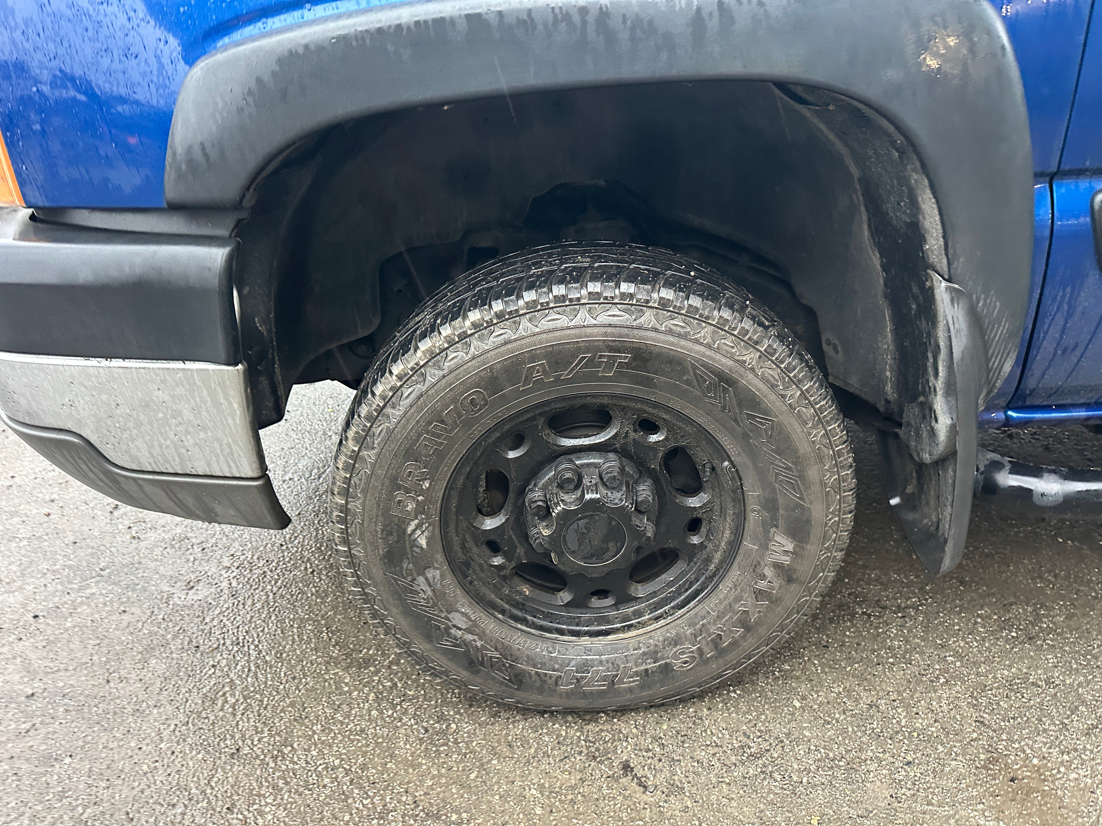 2004 Chevrolet Silverado C2500HD 6.6 LLY Duramax – C2539