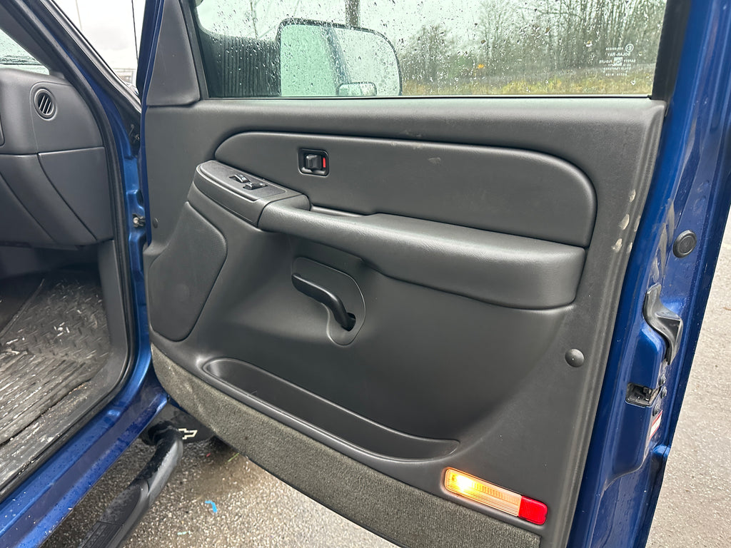 2004 Chevrolet Silverado C2500HD 6.6 LLY Duramax – C2539