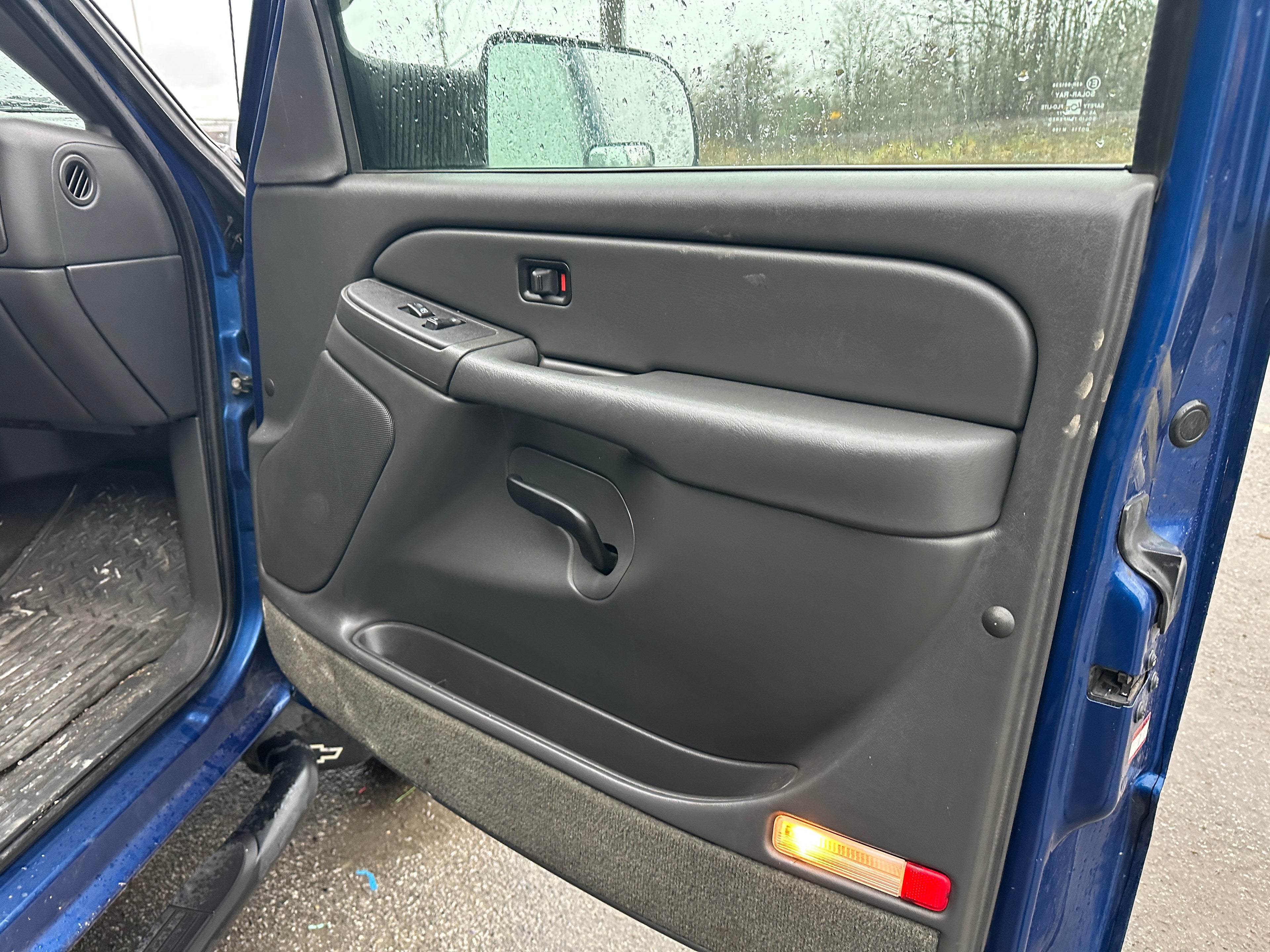 2004 Chevrolet Silverado C2500HD 6.6 LLY Duramax – C2539