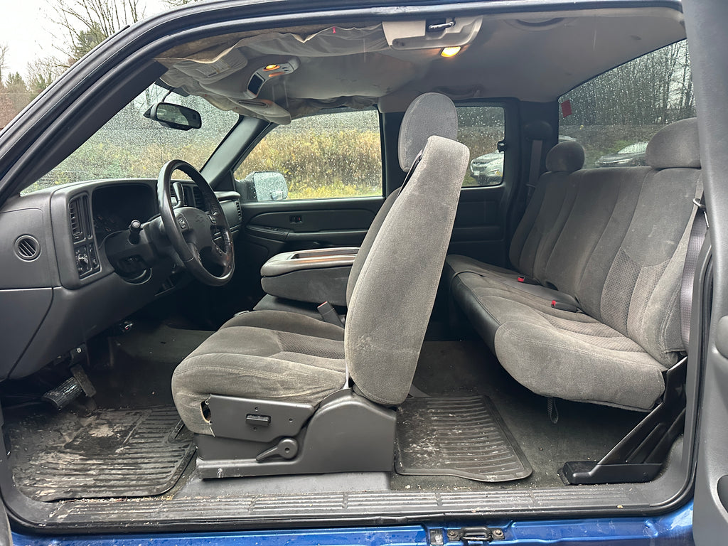 2004 Chevrolet Silverado C2500HD 6.6 LLY Duramax – C2539