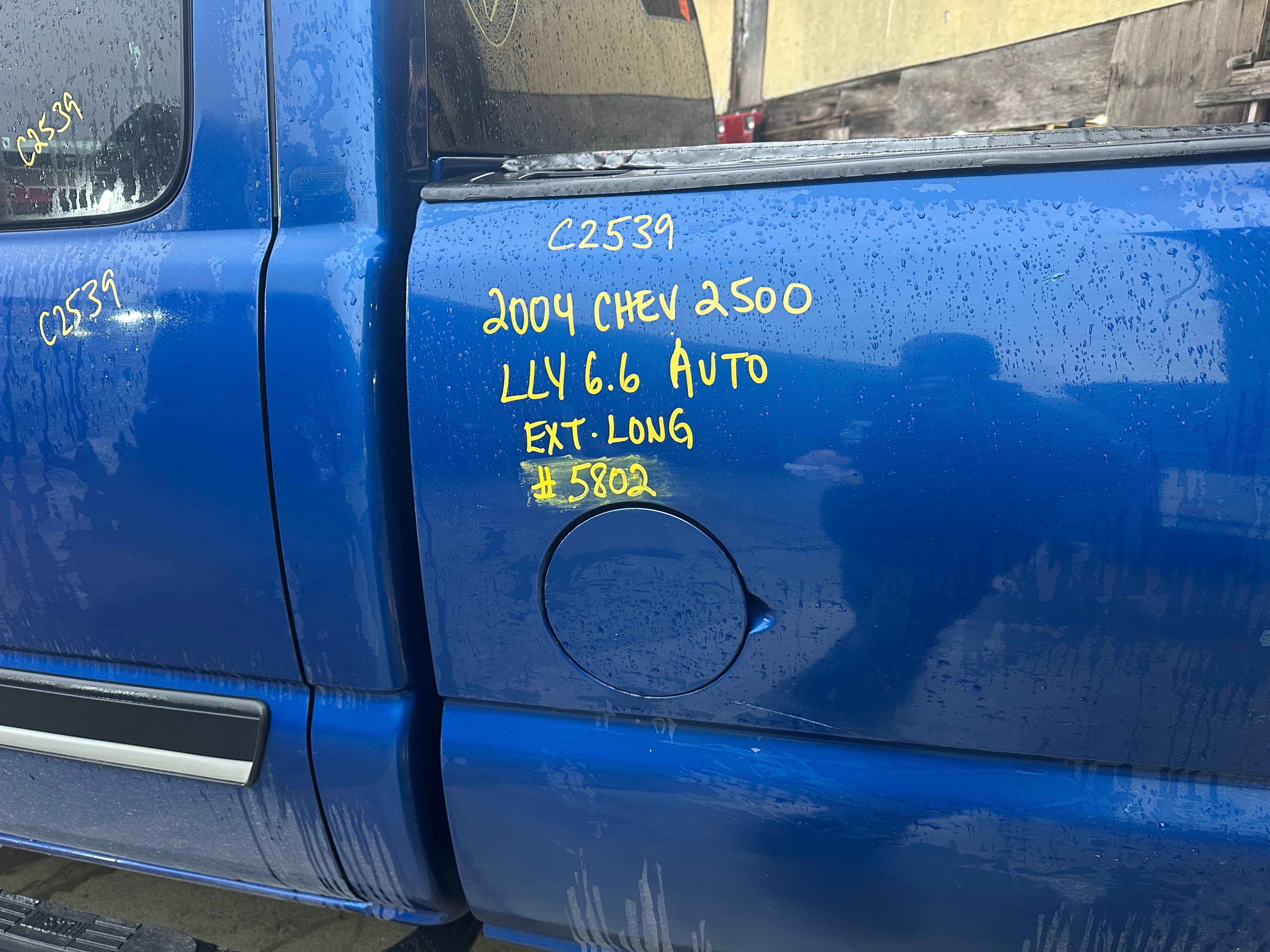 2004 Chevrolet Silverado C2500HD 6.6 LLY Duramax – C2539