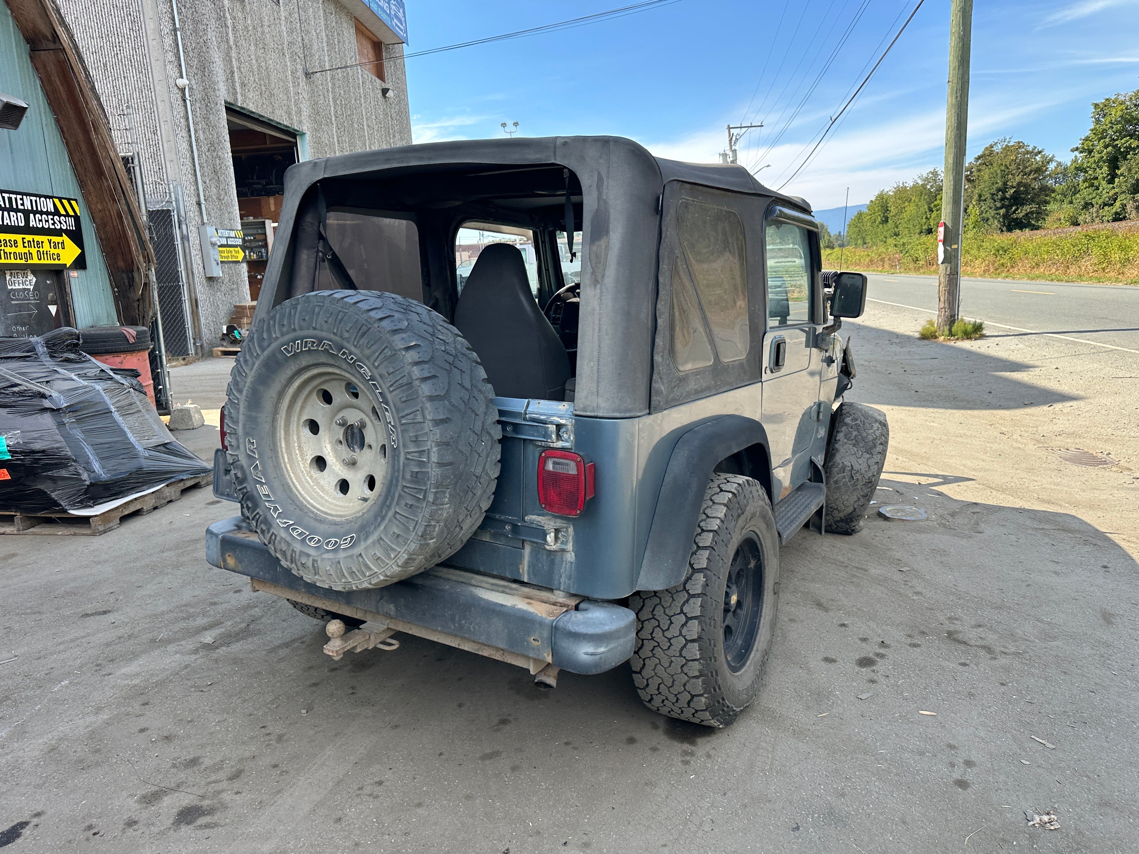 1998 Jeep Wrangler TJ 2.5 – J2536