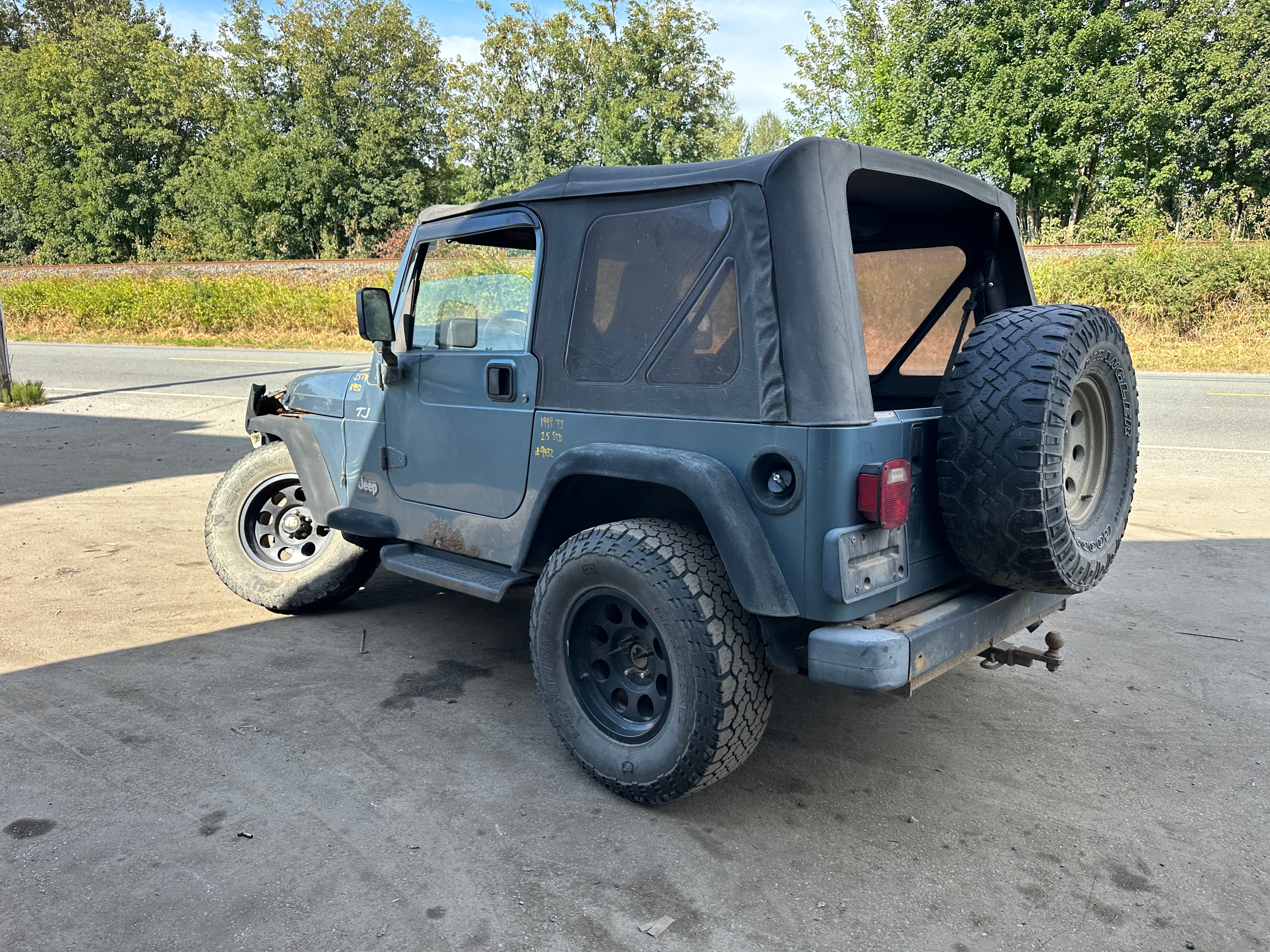 1998 Jeep Wrangler TJ 2.5 – J2536