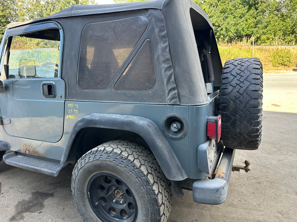 1998 Jeep Wrangler TJ 2.5 – J2536