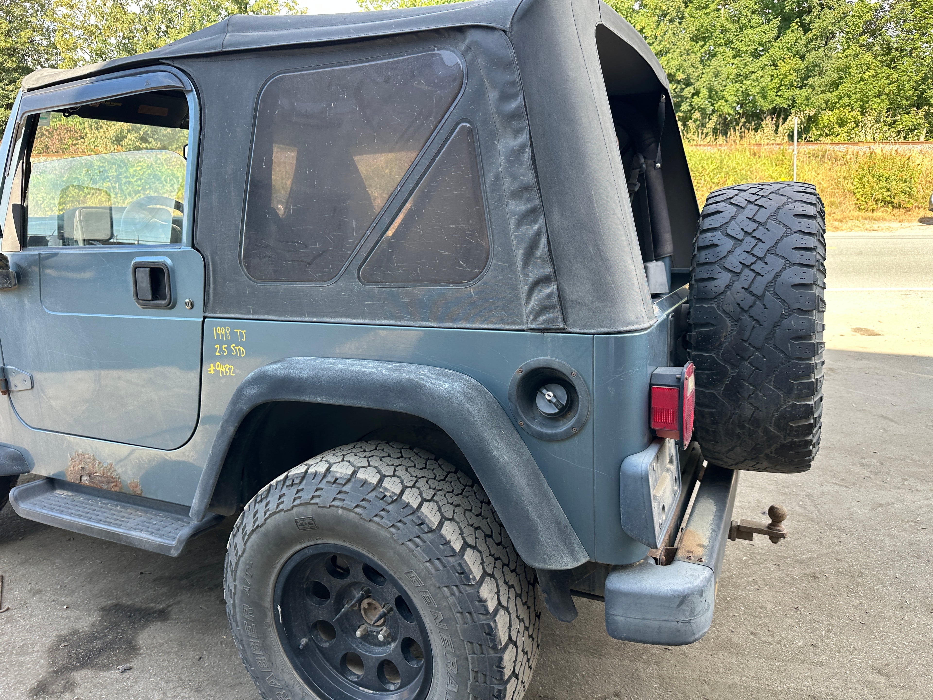 1998 Jeep Wrangler TJ 2.5 – J2536