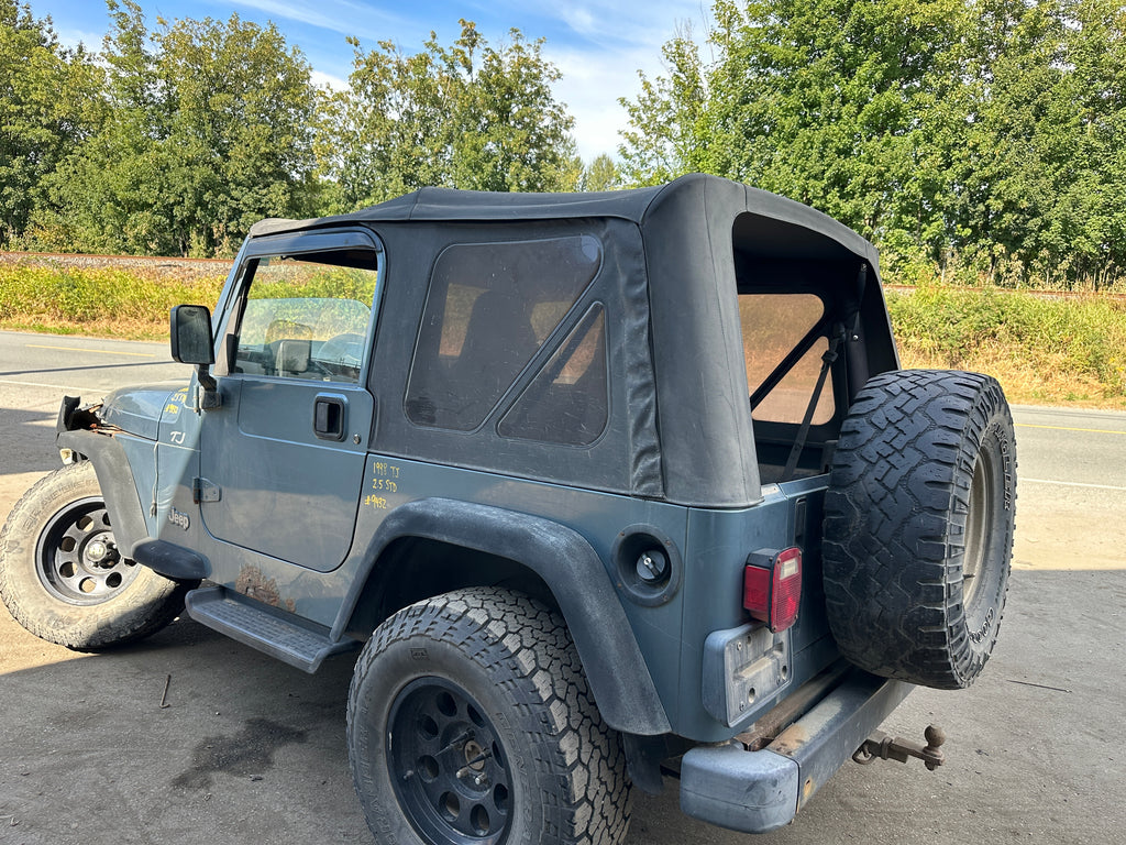1998 Jeep Wrangler TJ 2.5 – J2536