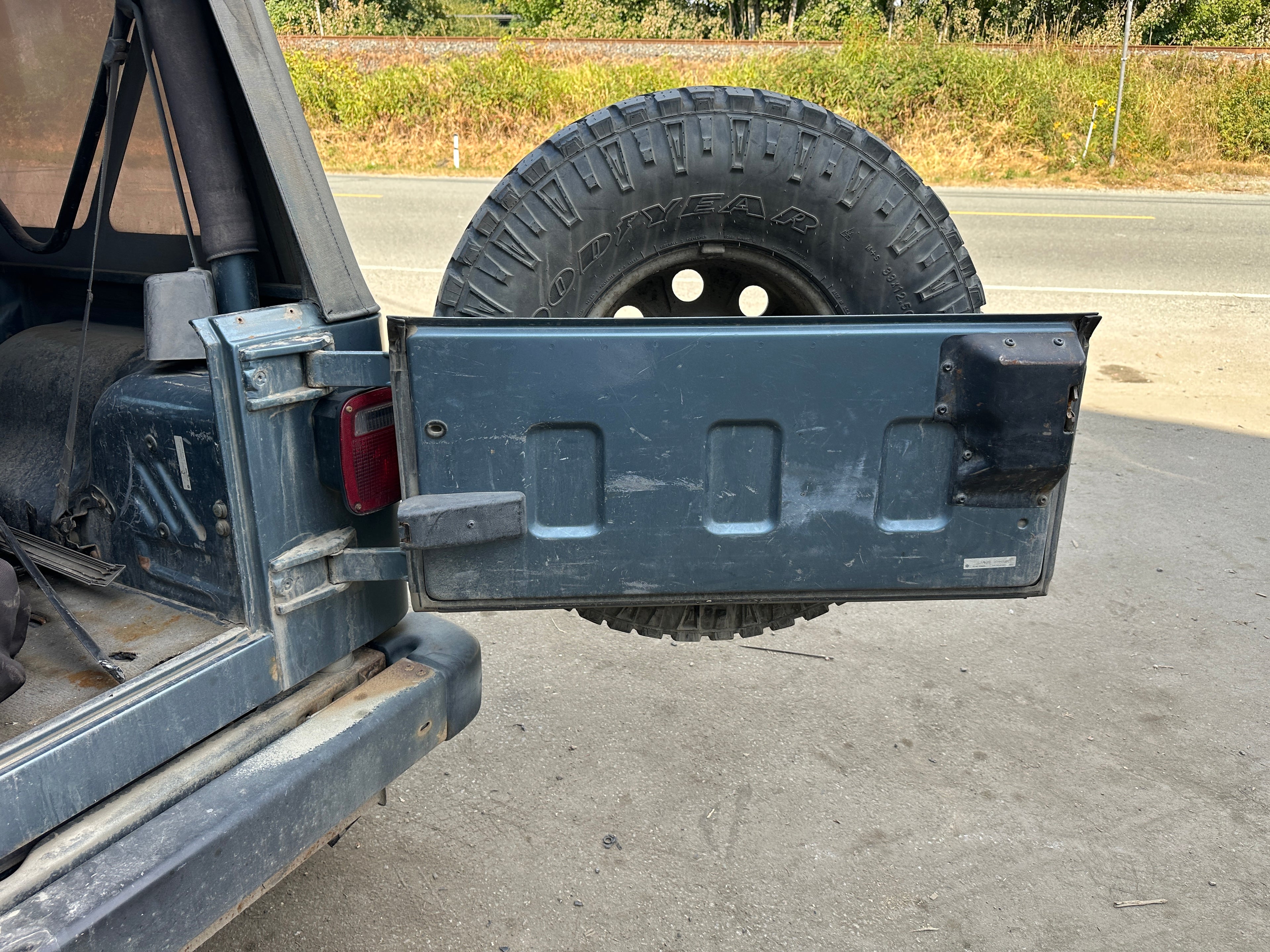 1998 Jeep Wrangler TJ 2.5 – J2536