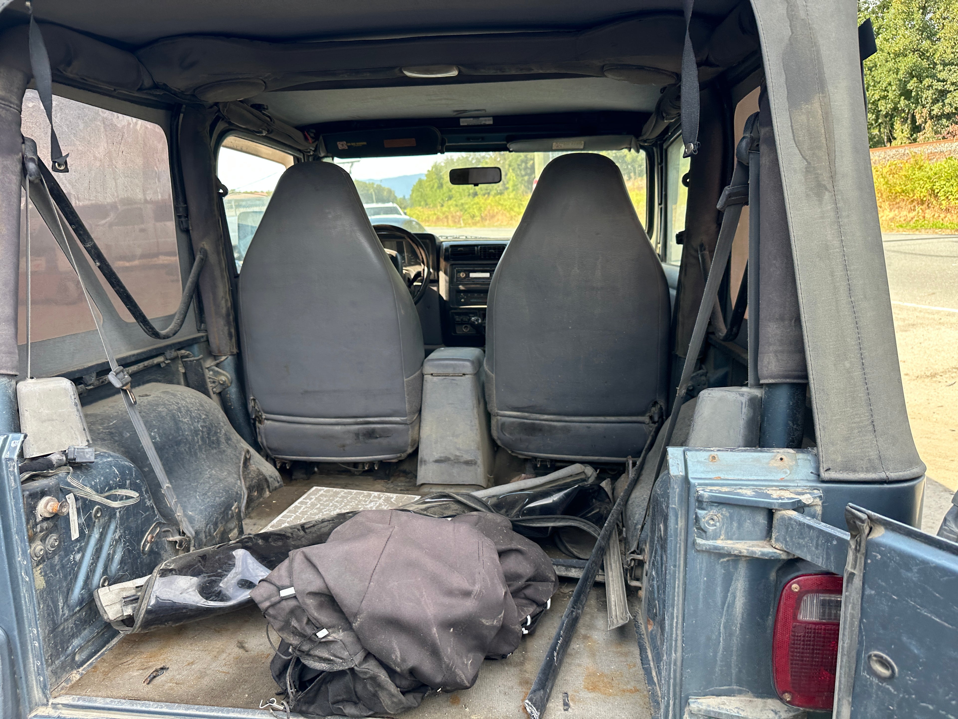 1998 Jeep Wrangler TJ 2.5 – J2536