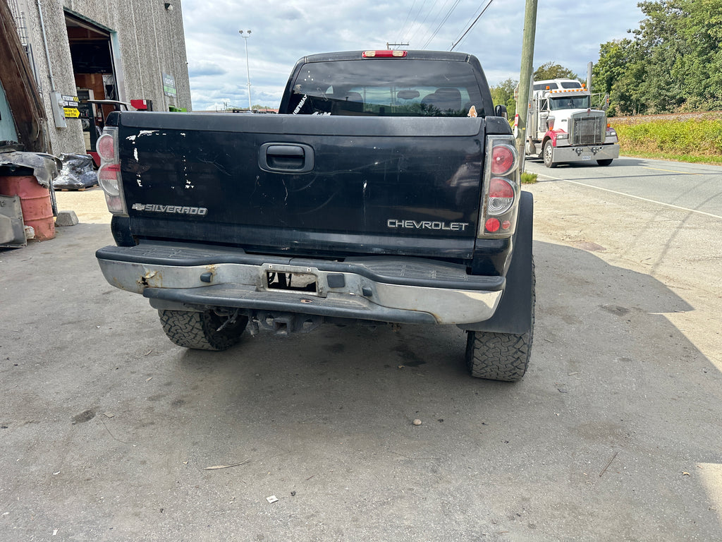 2003 Chevrolet Silverado K2500 6.6 LB7 – C2527