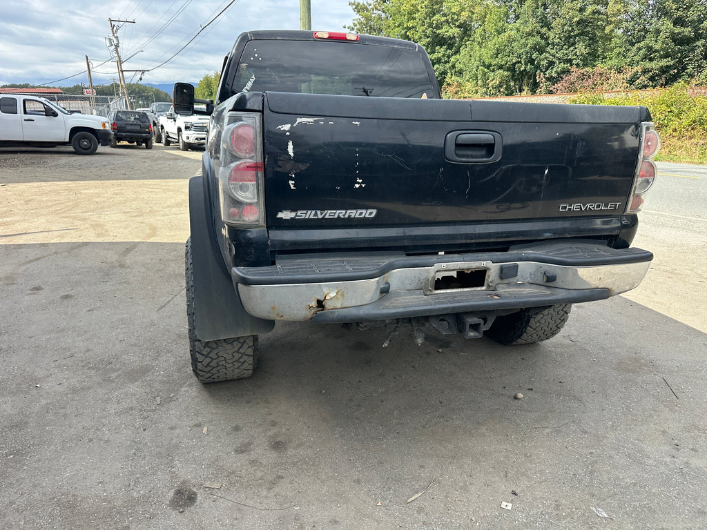 2003 Chevrolet Silverado K2500 6.6 LB7 – C2527