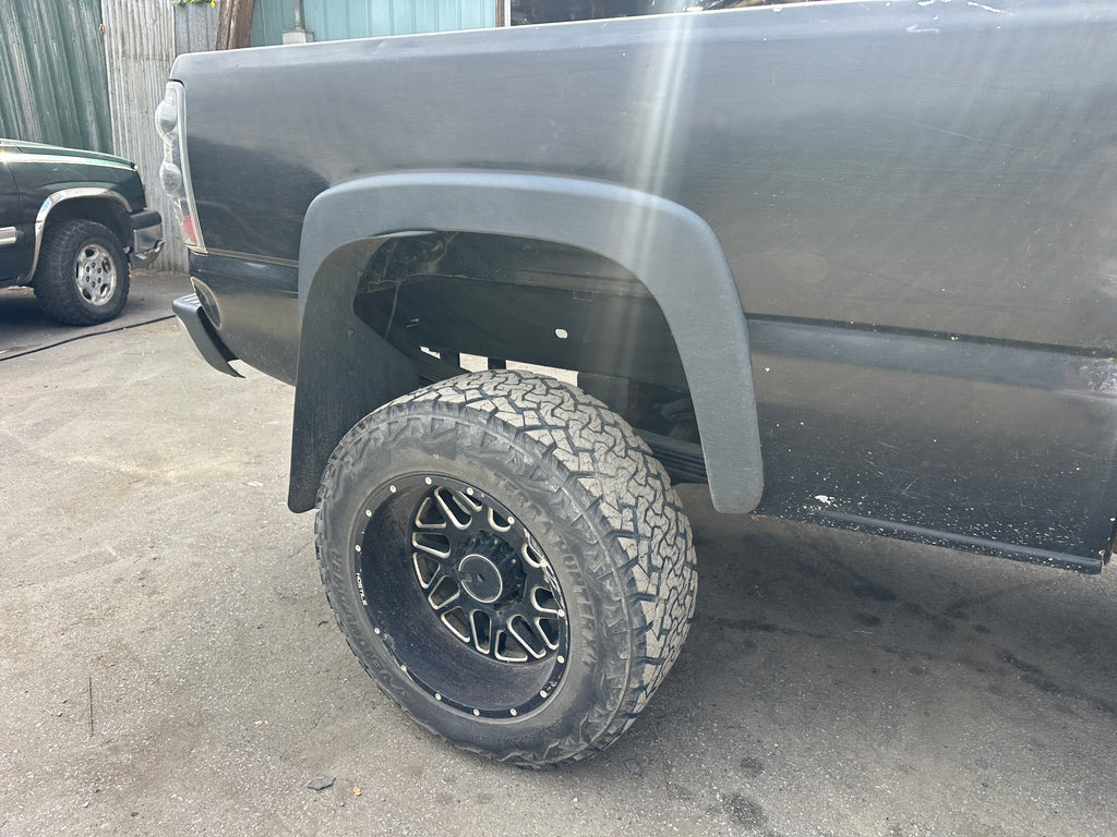 2003 Chevrolet Silverado K2500 6.6 LB7 – C2527