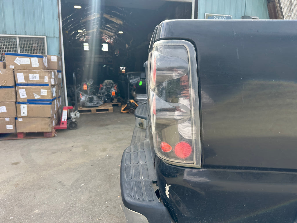 2003 Chevrolet Silverado K2500 6.6 LB7 – C2527