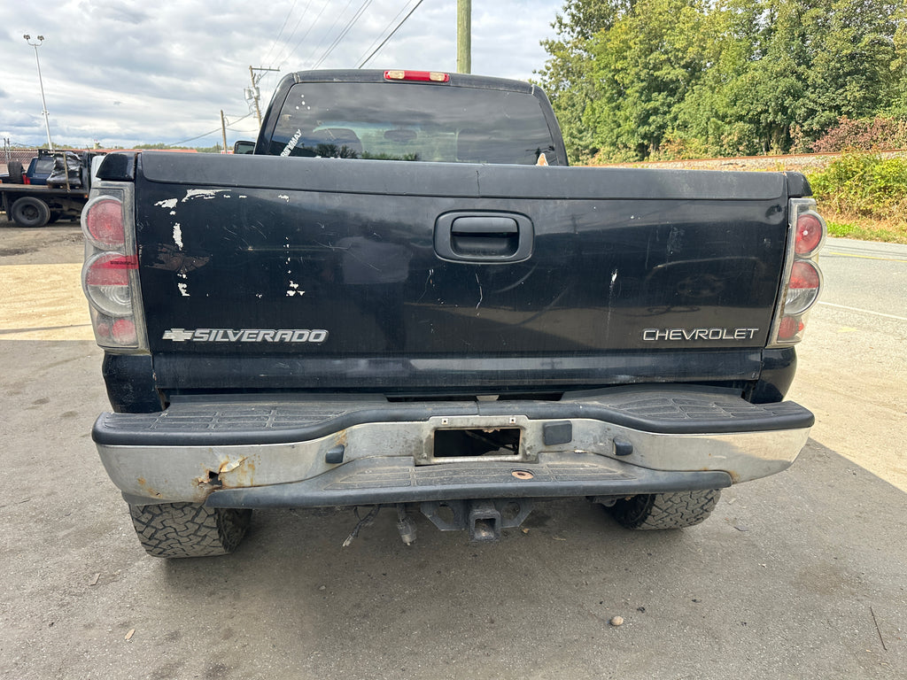 2003 Chevrolet Silverado K2500 6.6 LB7 – C2527