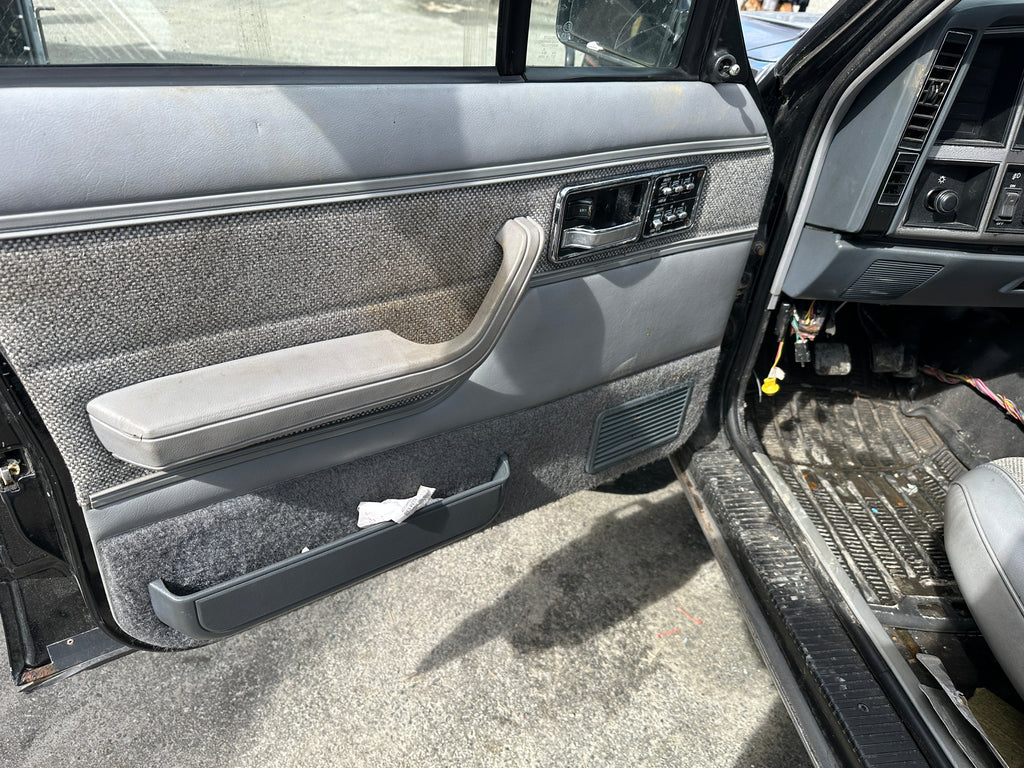 1991 Jeep Cherokee XJ 4.0 – J2516