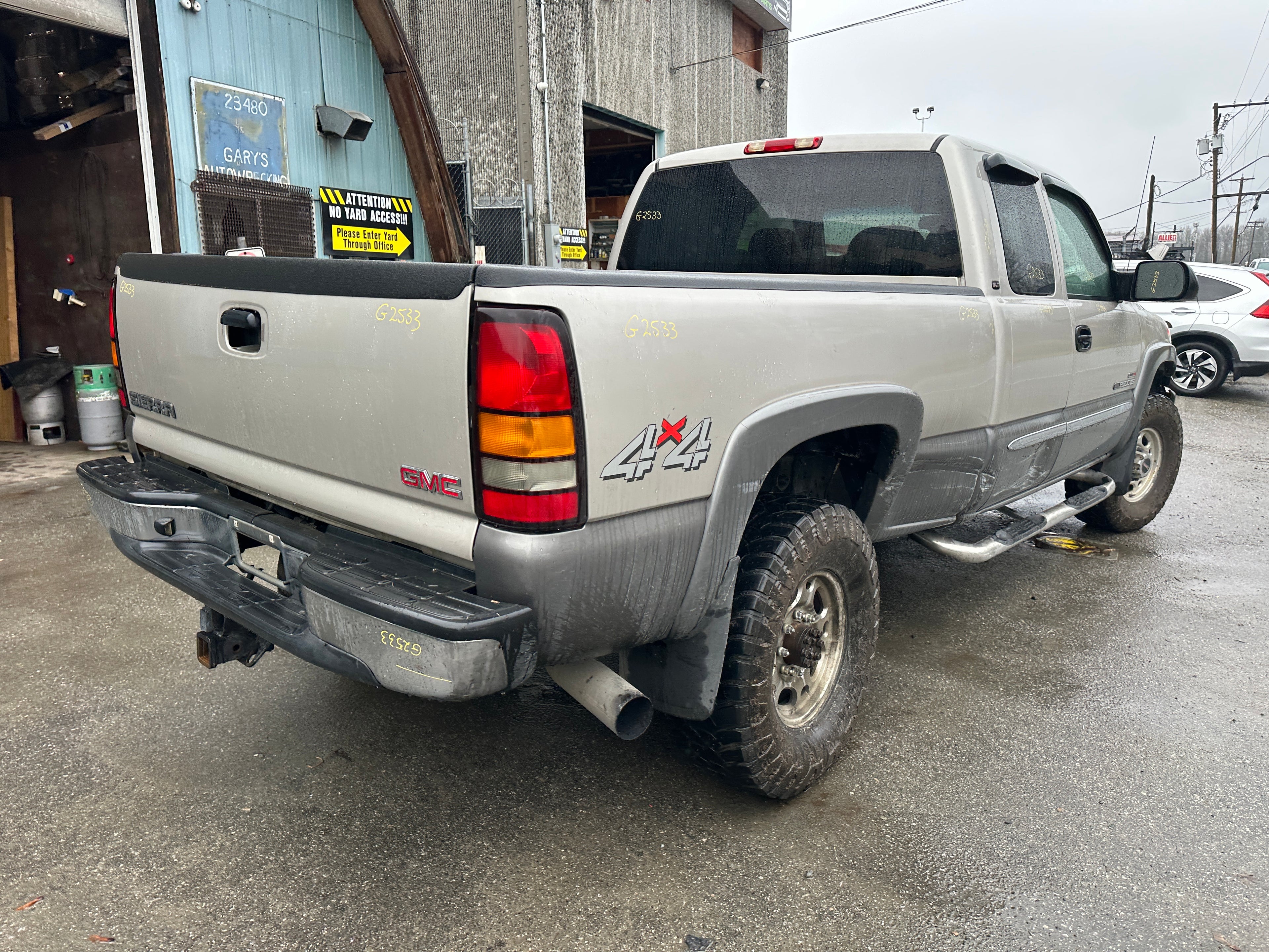 2005 GMC Sierra K2500HD 6.6 LLY Duramax – G2533
