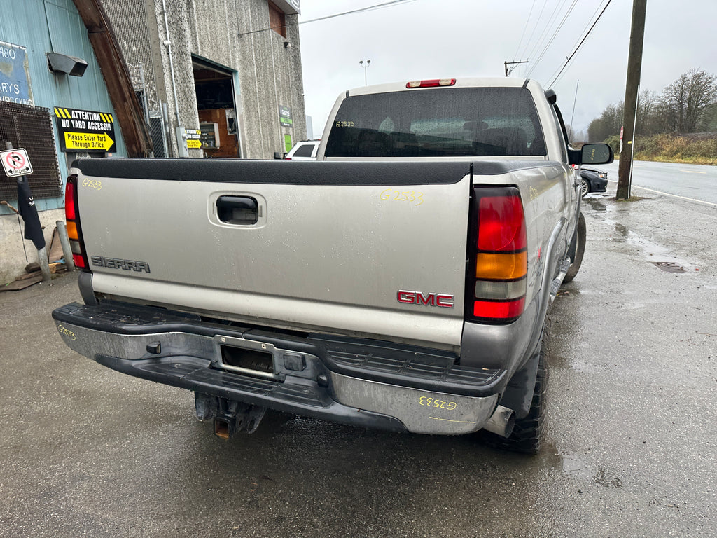 2005 GMC Sierra K2500HD 6.6 LLY Duramax – G2533