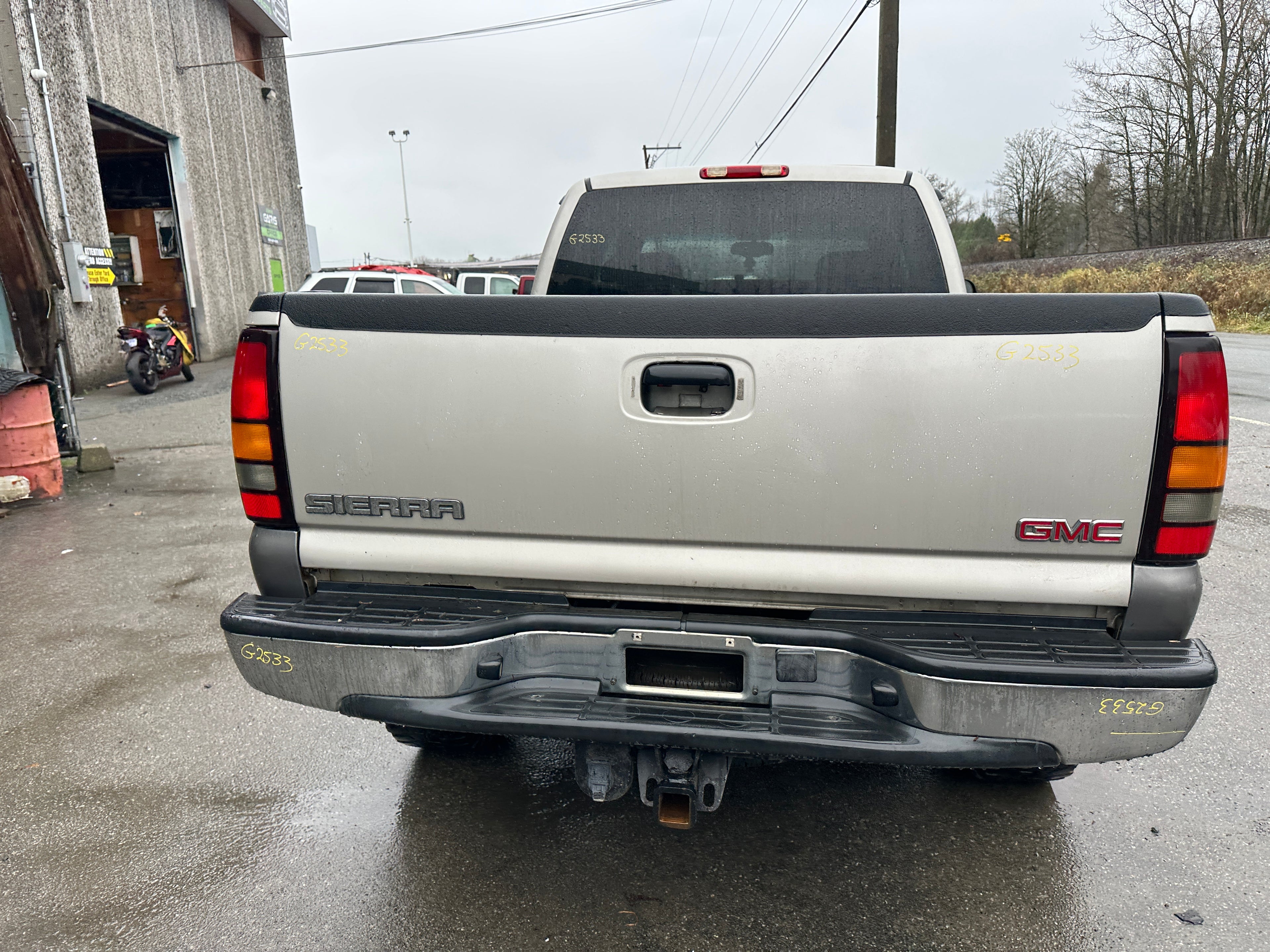 2005 GMC Sierra K2500HD 6.6 LLY Duramax – G2533