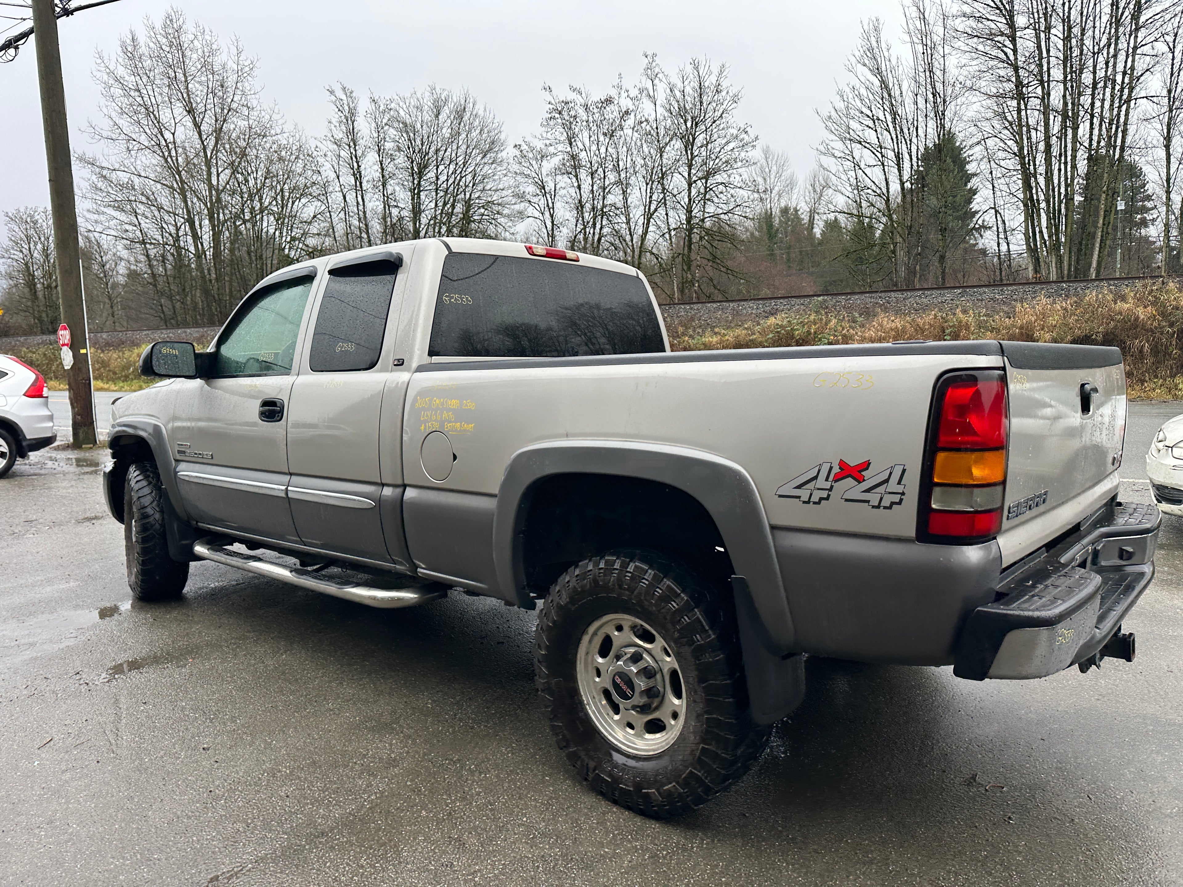 2005 GMC Sierra K2500HD 6.6 LLY Duramax – G2533