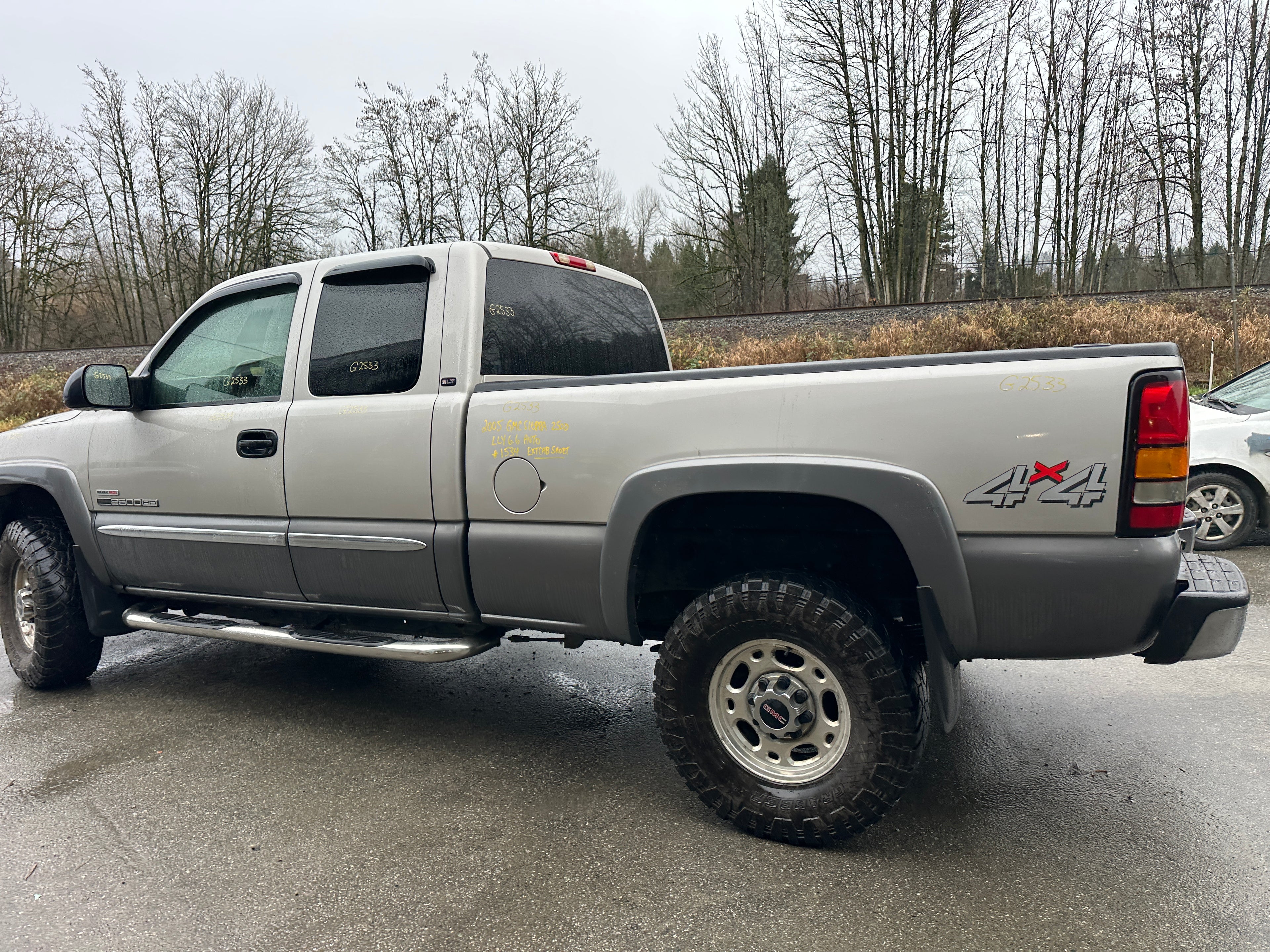 2005 GMC Sierra K2500HD 6.6 LLY Duramax – G2533