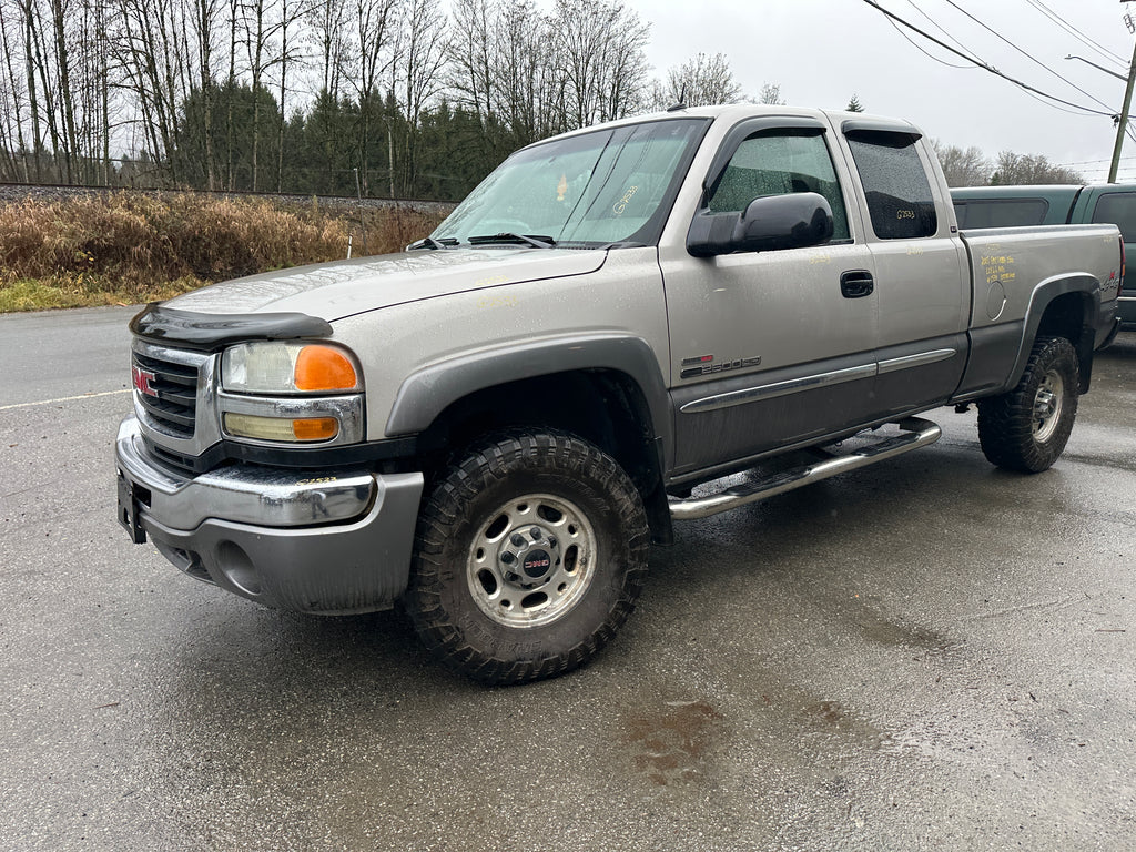 2005 GMC Sierra K2500HD 6.6 LLY Duramax – G2533