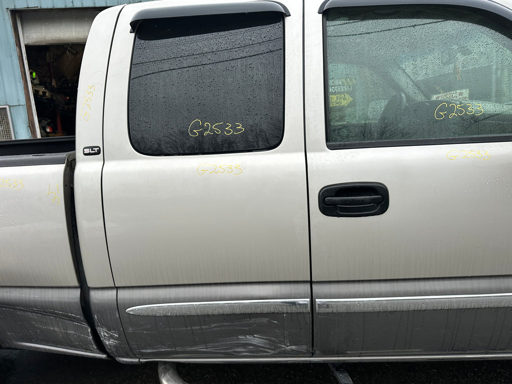 2005 GMC Sierra K2500HD 6.6 LLY Duramax – G2533