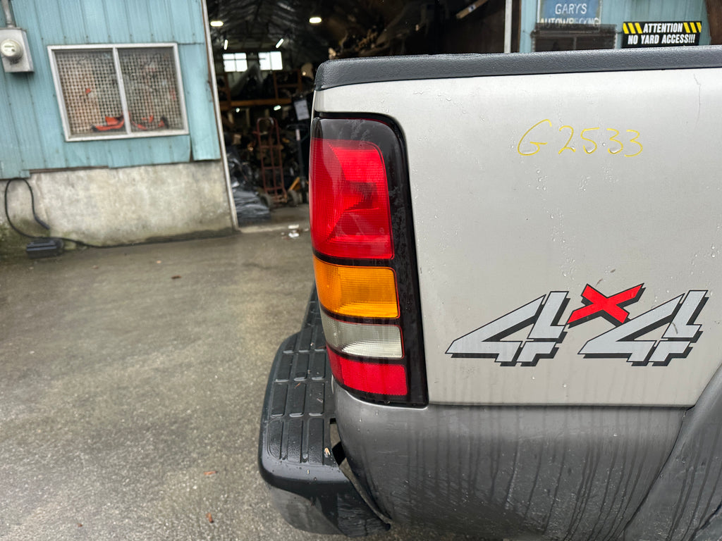 2005 GMC Sierra K2500HD 6.6 LLY Duramax – G2533