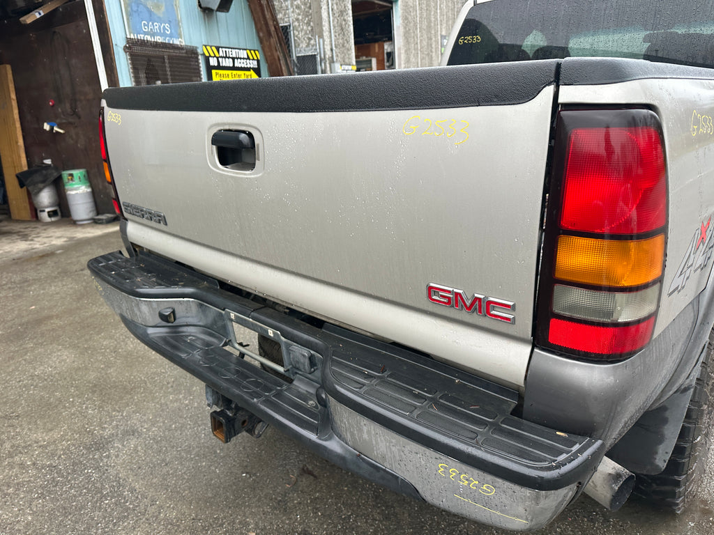 2005 GMC Sierra K2500HD 6.6 LLY Duramax – G2533