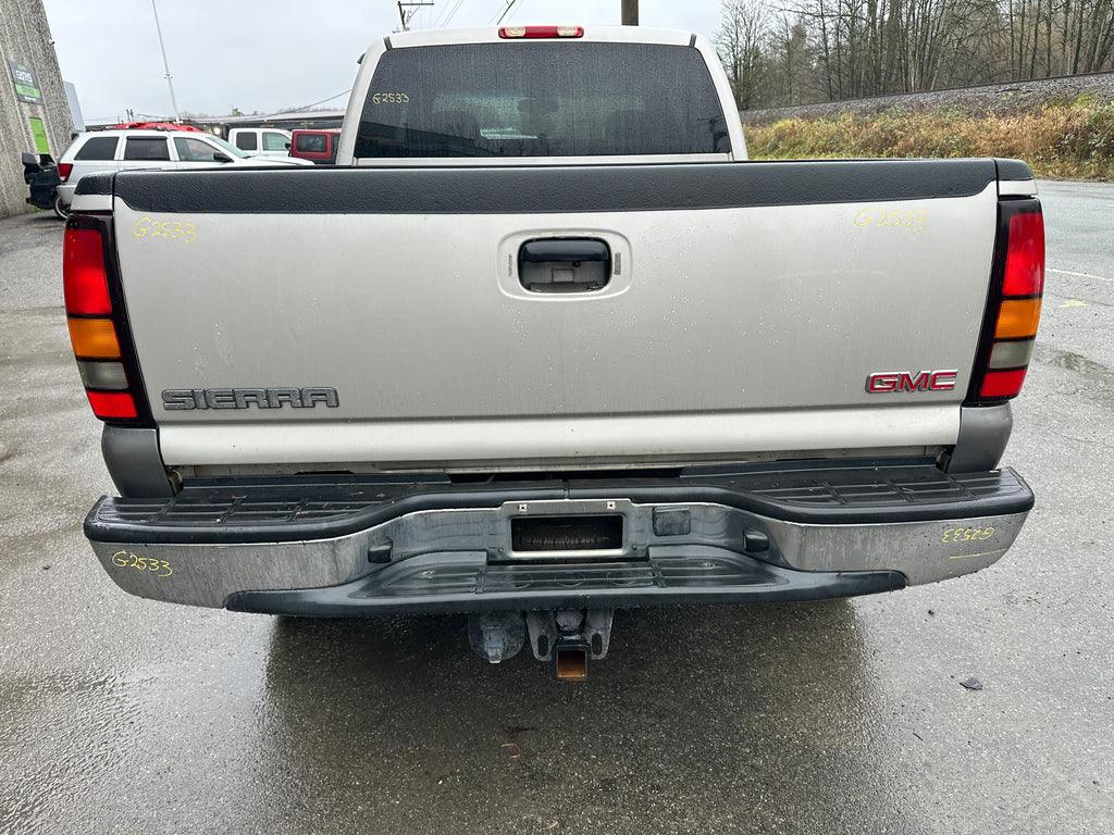 2005 GMC Sierra K2500HD 6.6 LLY Duramax – G2533