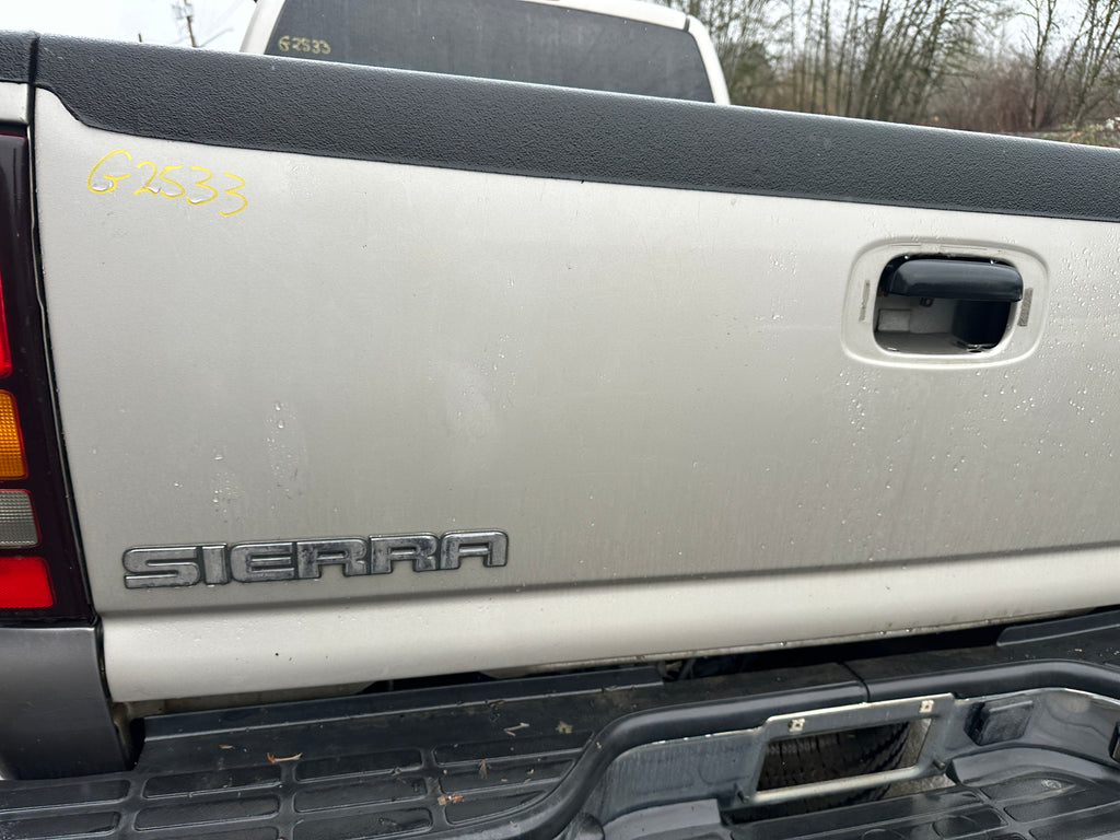 2005 GMC Sierra K2500HD 6.6 LLY Duramax – G2533