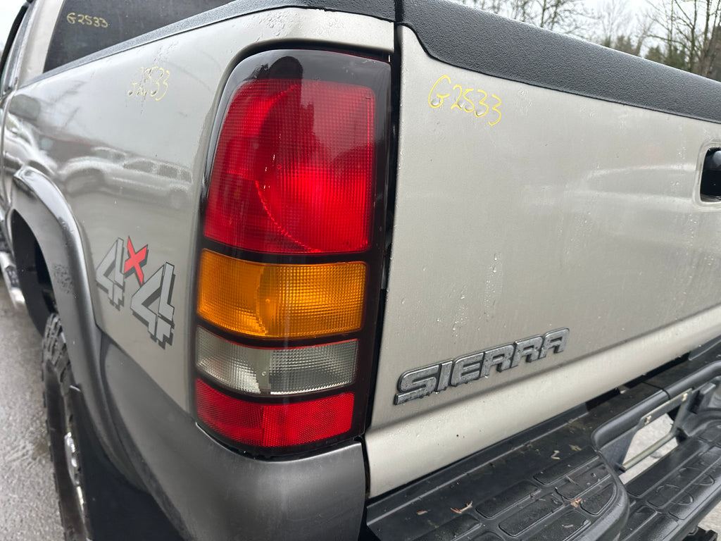 2005 GMC Sierra K2500HD 6.6 LLY Duramax – G2533