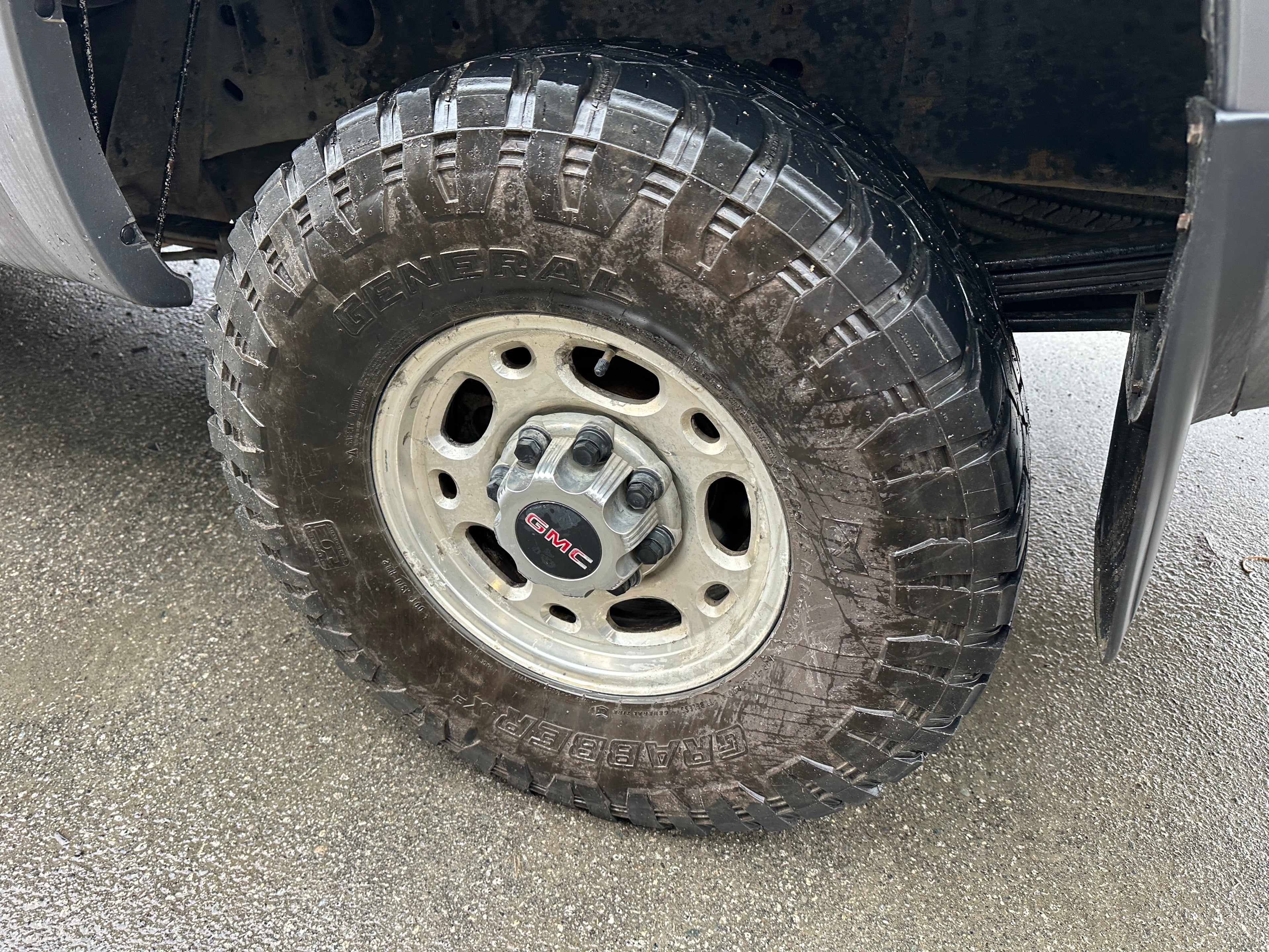 2005 GMC Sierra K2500HD 6.6 LLY Duramax – G2533