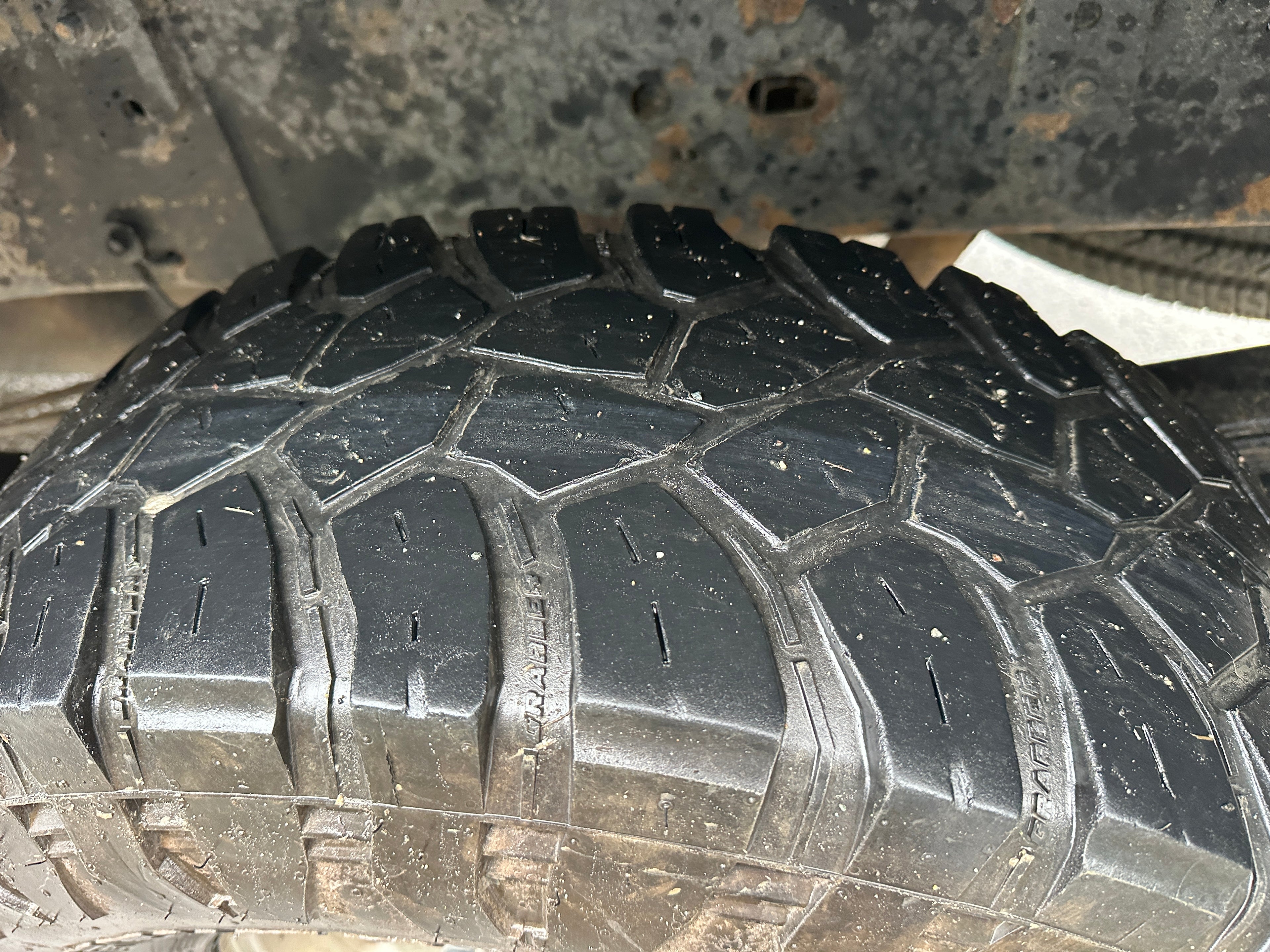 2005 GMC Sierra K2500HD 6.6 LLY Duramax – G2533